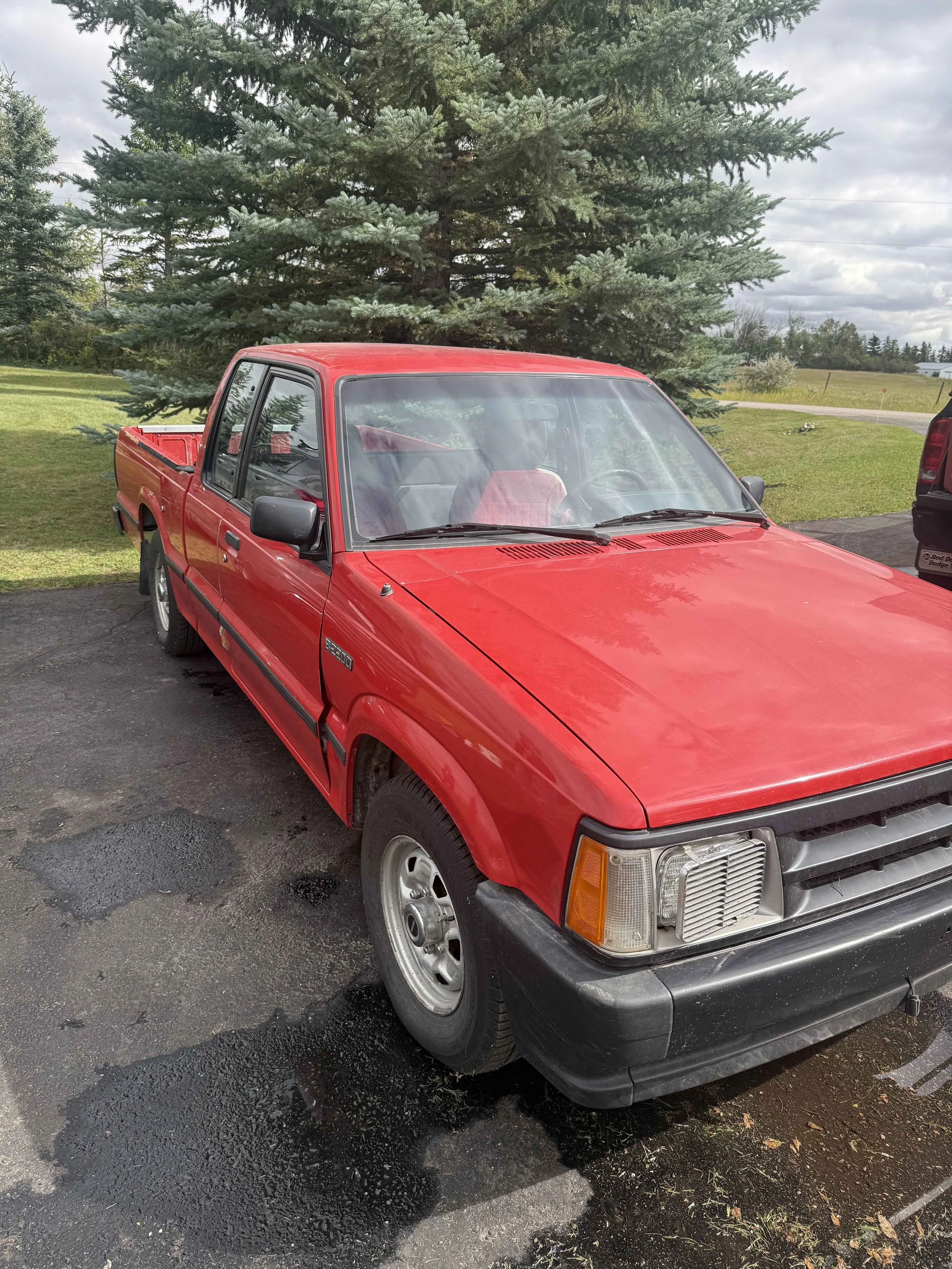 1991 Mazda B2200 Cab Plus Pickup - runs and drives well 96,412 km