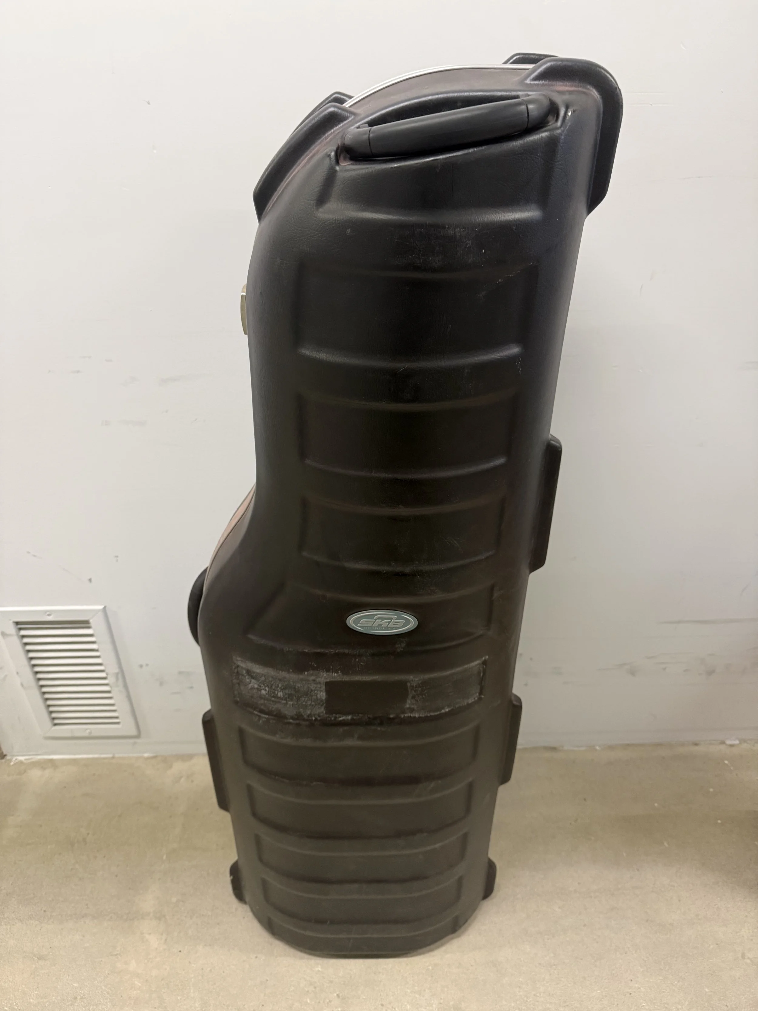 140.  SKB hard case golf travel case, 16x51"
