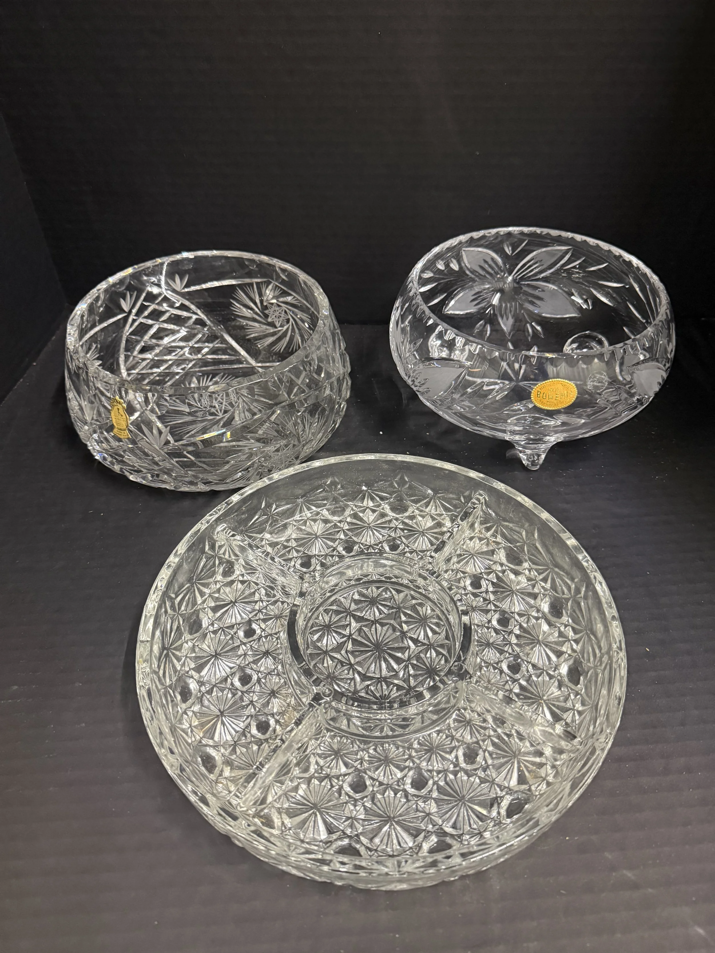 125.  Glass bowl (6.75x4.25"), glass bowl (7x3.5") and divided server (10"D)