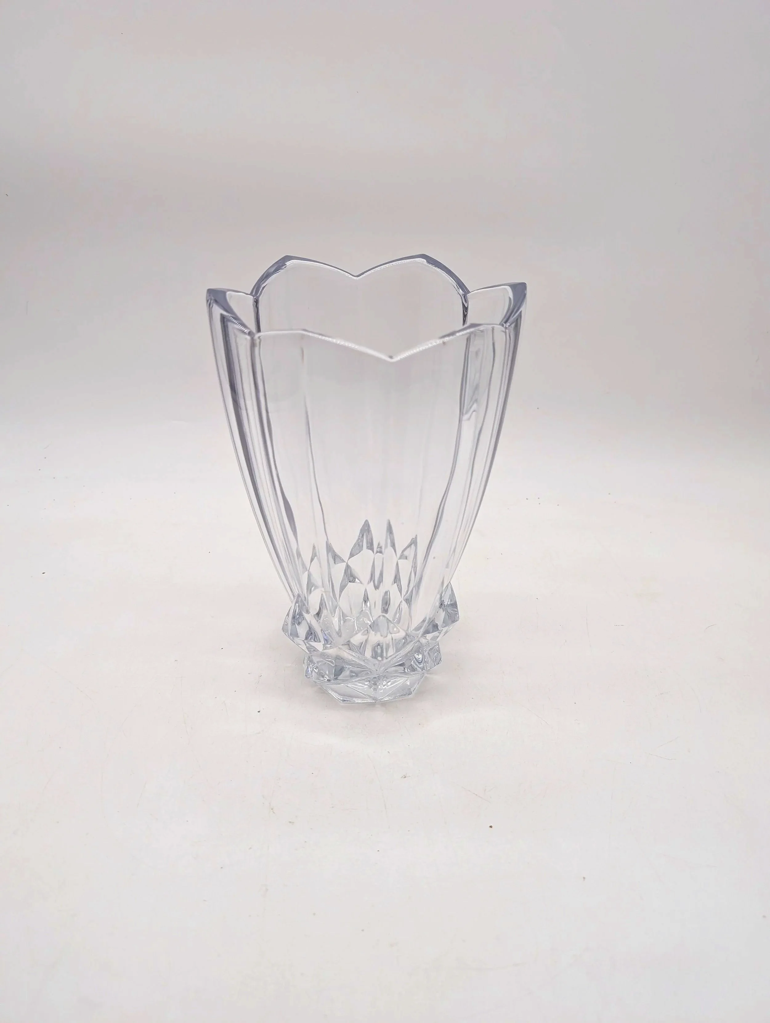 585.  MIkasa Starlight crystal vase 5.25''x9'' - heavy