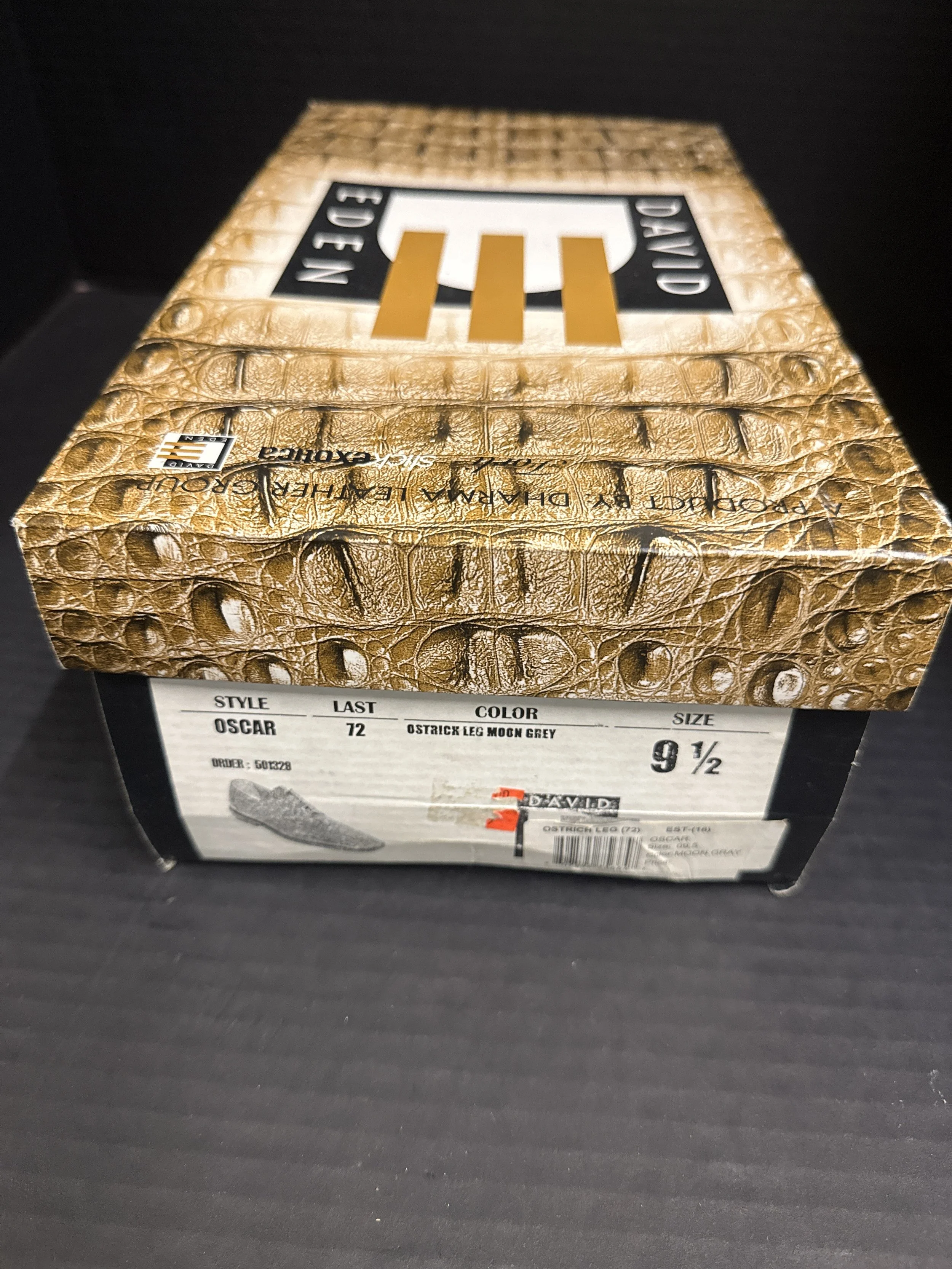 131.  David Eden genuine Ostrich men's shoes, size 9.5, new in box