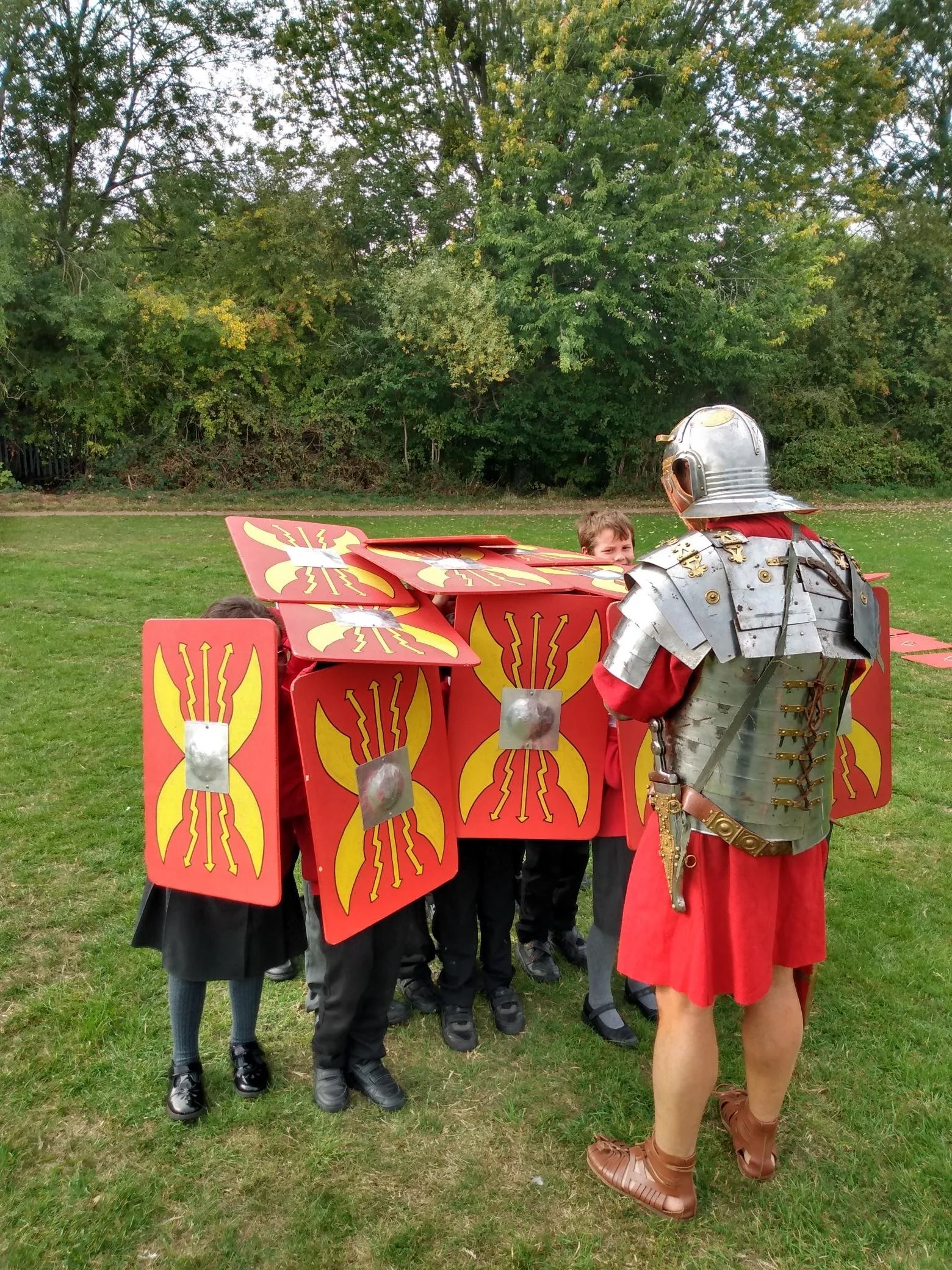 How Roman shield formation worked.