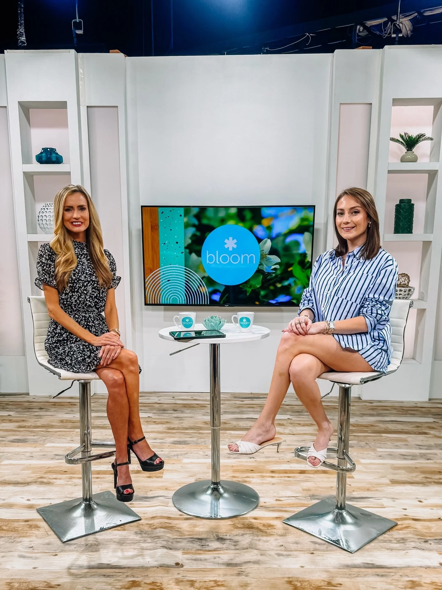 Had the BEST time meeting the new @bloom_tv host @amberfreemantv and getting to reintroduce her to Tampa Bay @thegalalife way. 😉🌴🍾💖☕️✨

On her very first official episode as host of Bloom TV, we took her through some of my favorite healthy activi