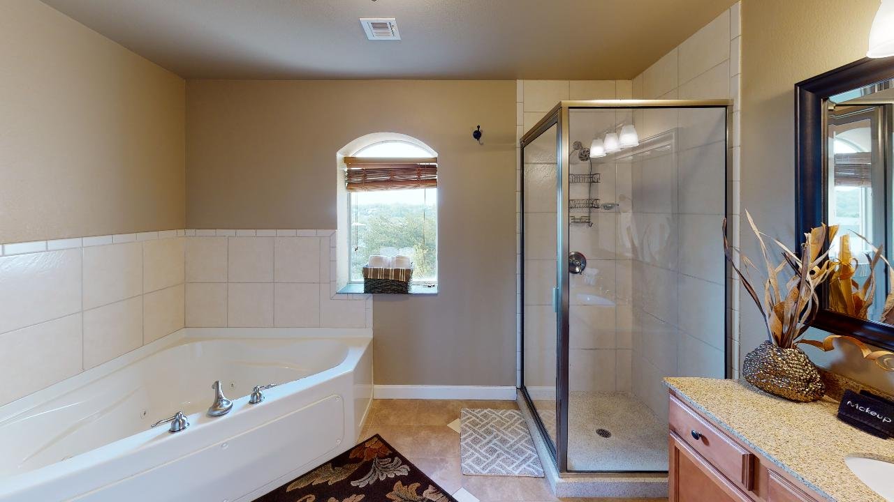SD-Properties-Plus-Mountain-View-Condo-3607-Bathroom.jpg