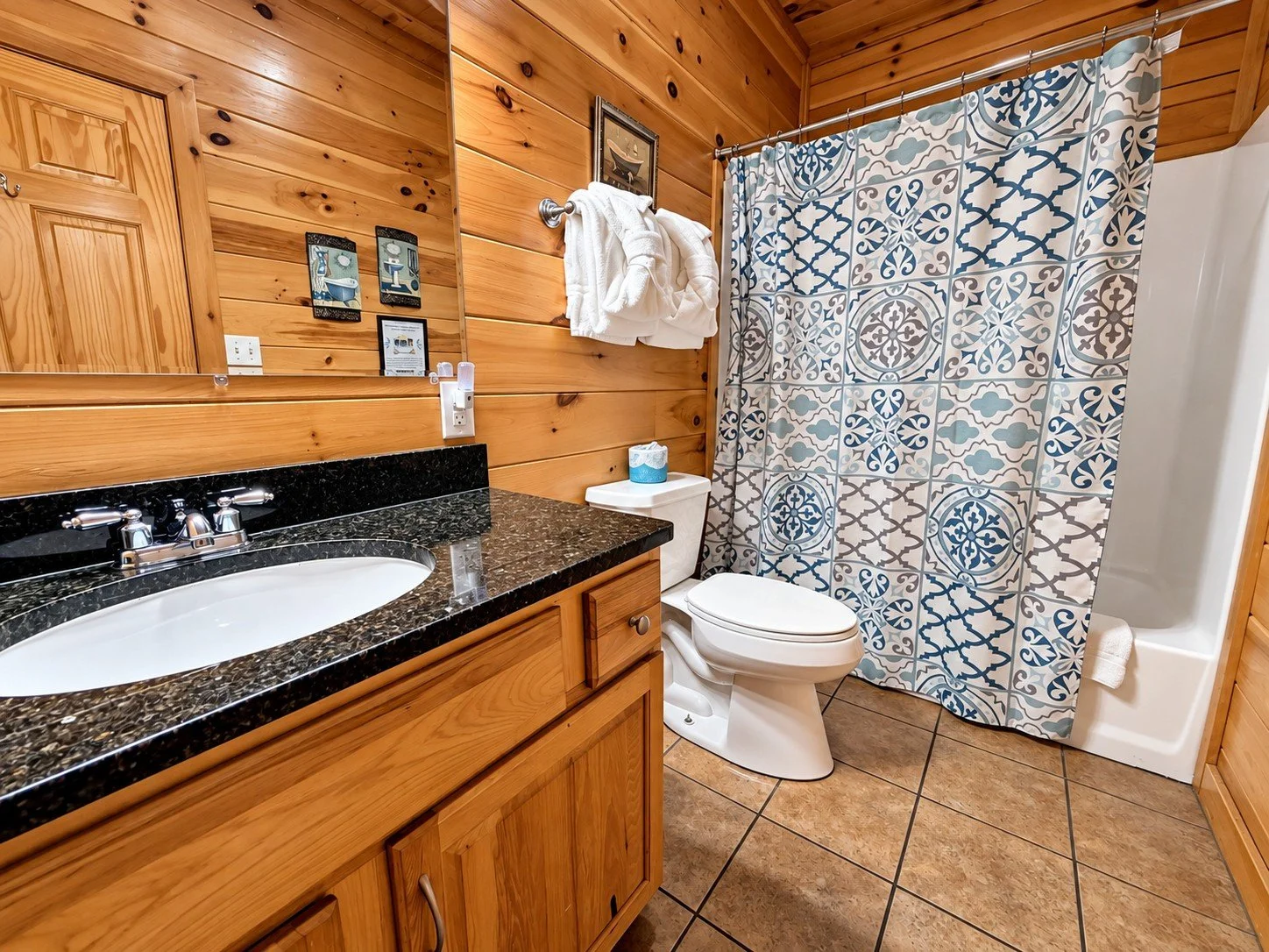 1 Bath.jpg