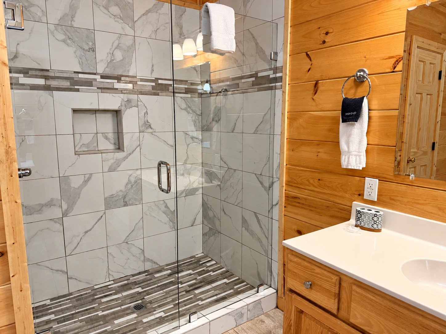2 Bath (1).jpg