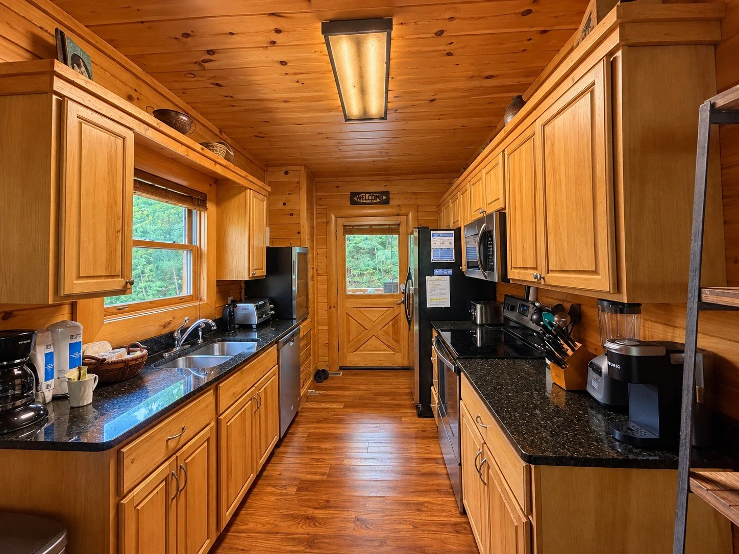 Kitchen (1).jpg