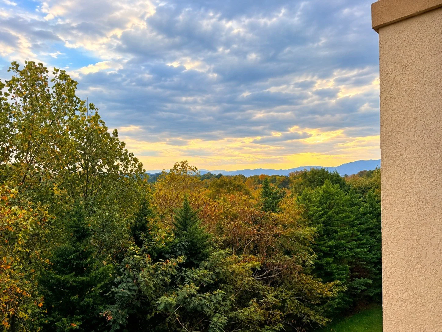 Balcony 1.jpg
