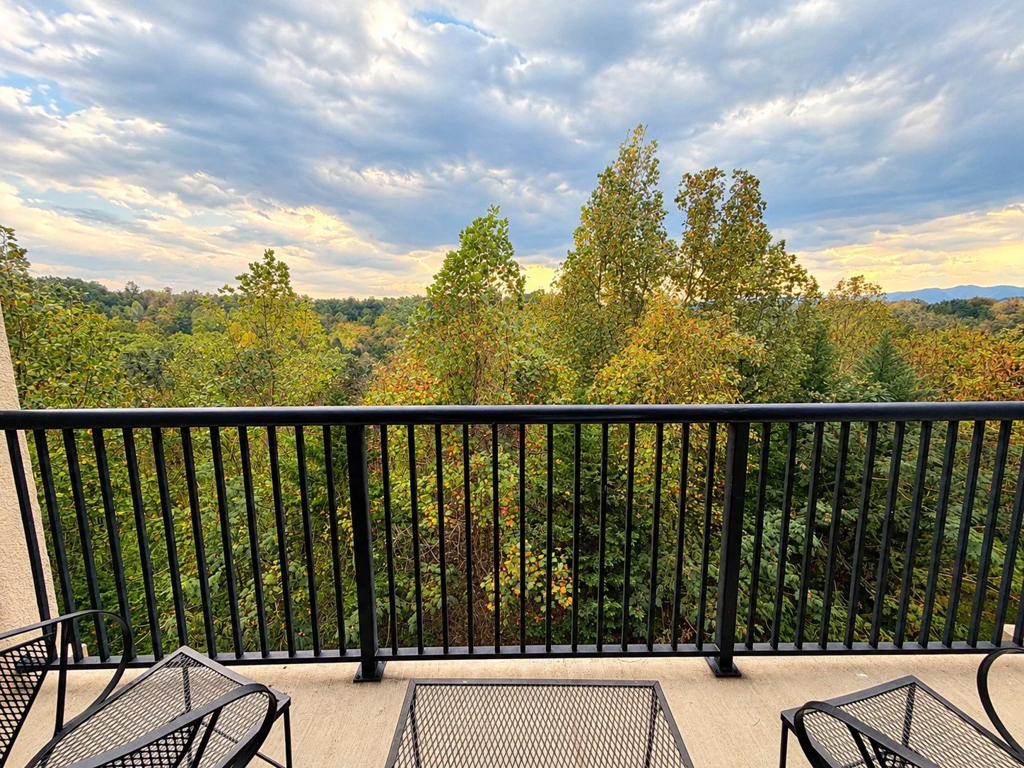 Balcony 2.jpg
