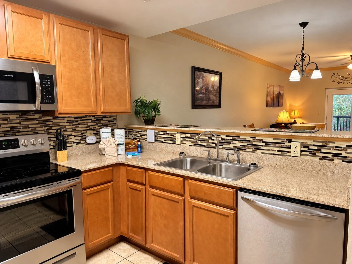 Kitchen 1.jpg