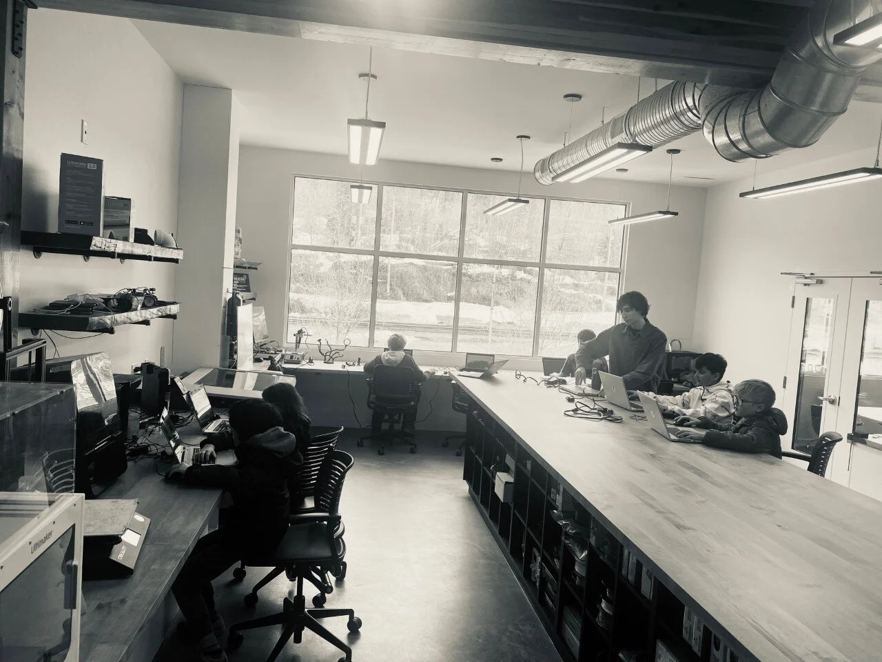 Join the team!
We are hiring for a part-time Factory Assistant π
Surrounded by the latest digital manufacturing technology, in a brand new office space, the Factory Assistant will be responsible for the smooth operation of the lab. 
We're looking