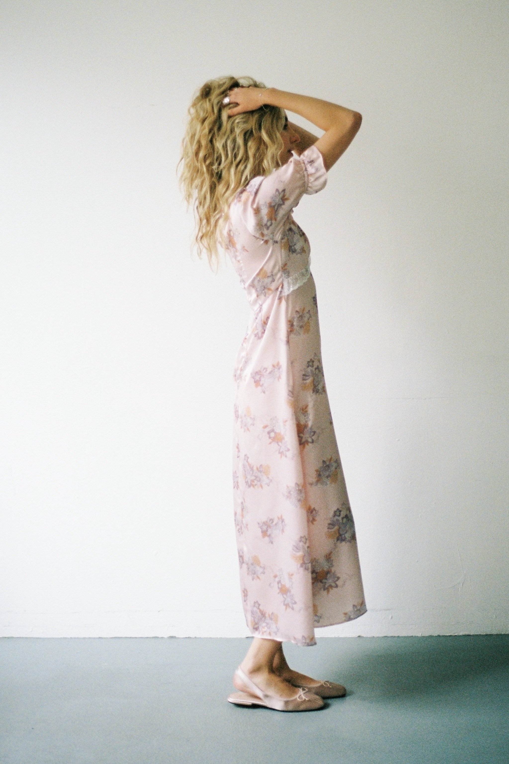 IZZY_DRESS_MONIKA_THE_LABEL_005.jpg