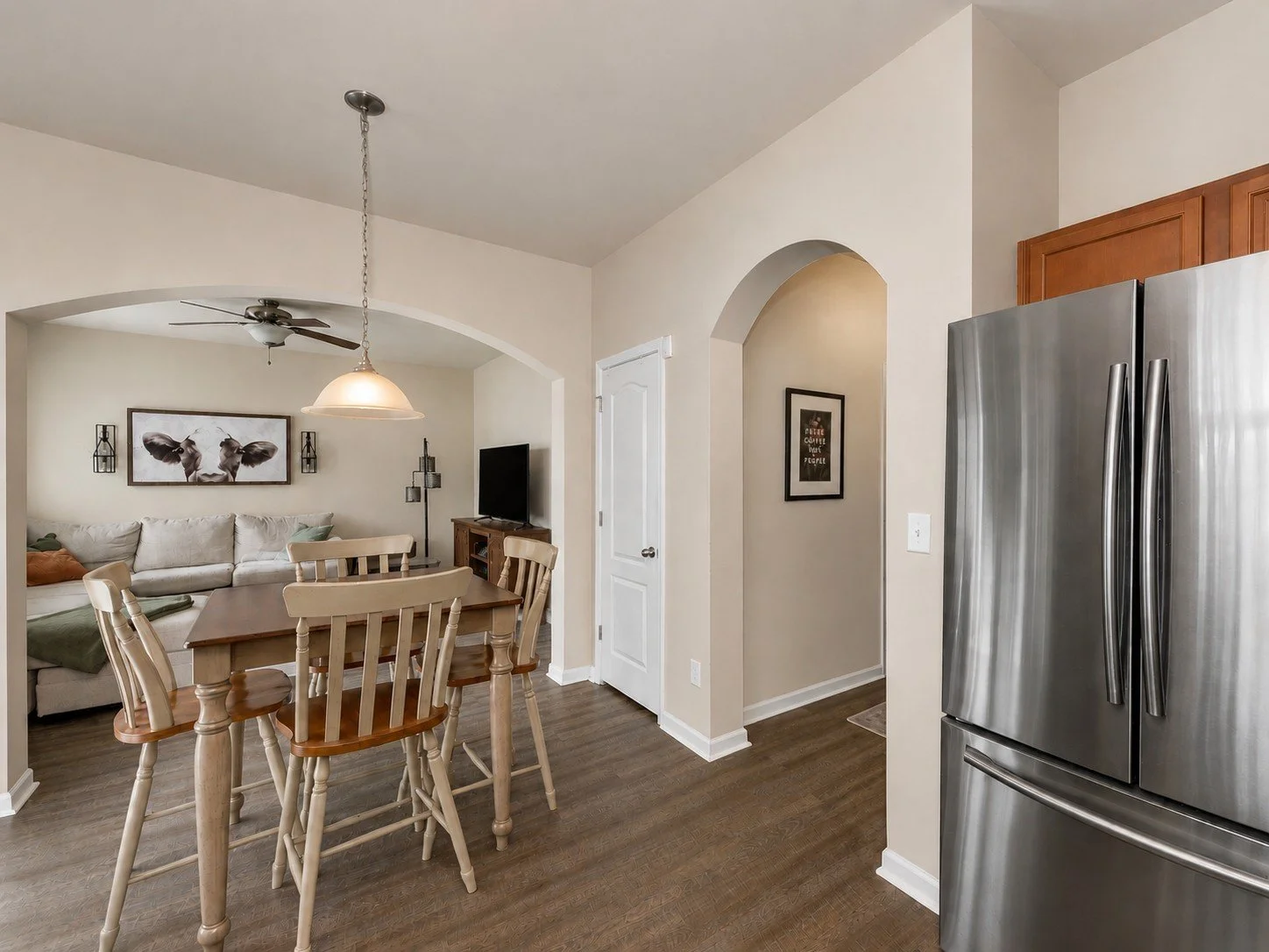 chat kitchen hall lr photo.jpg