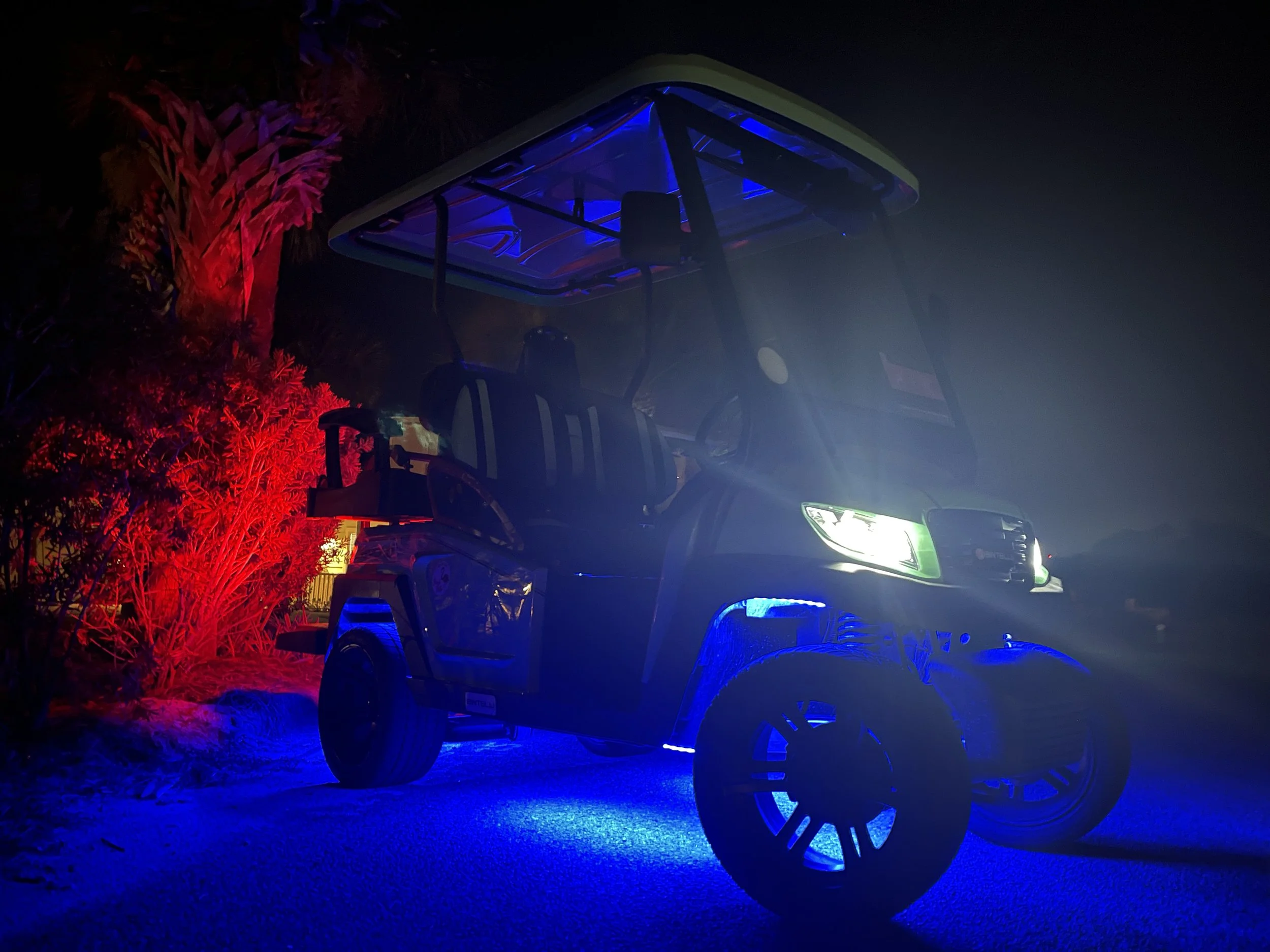 4P white cart blue and orange glow.JPG
