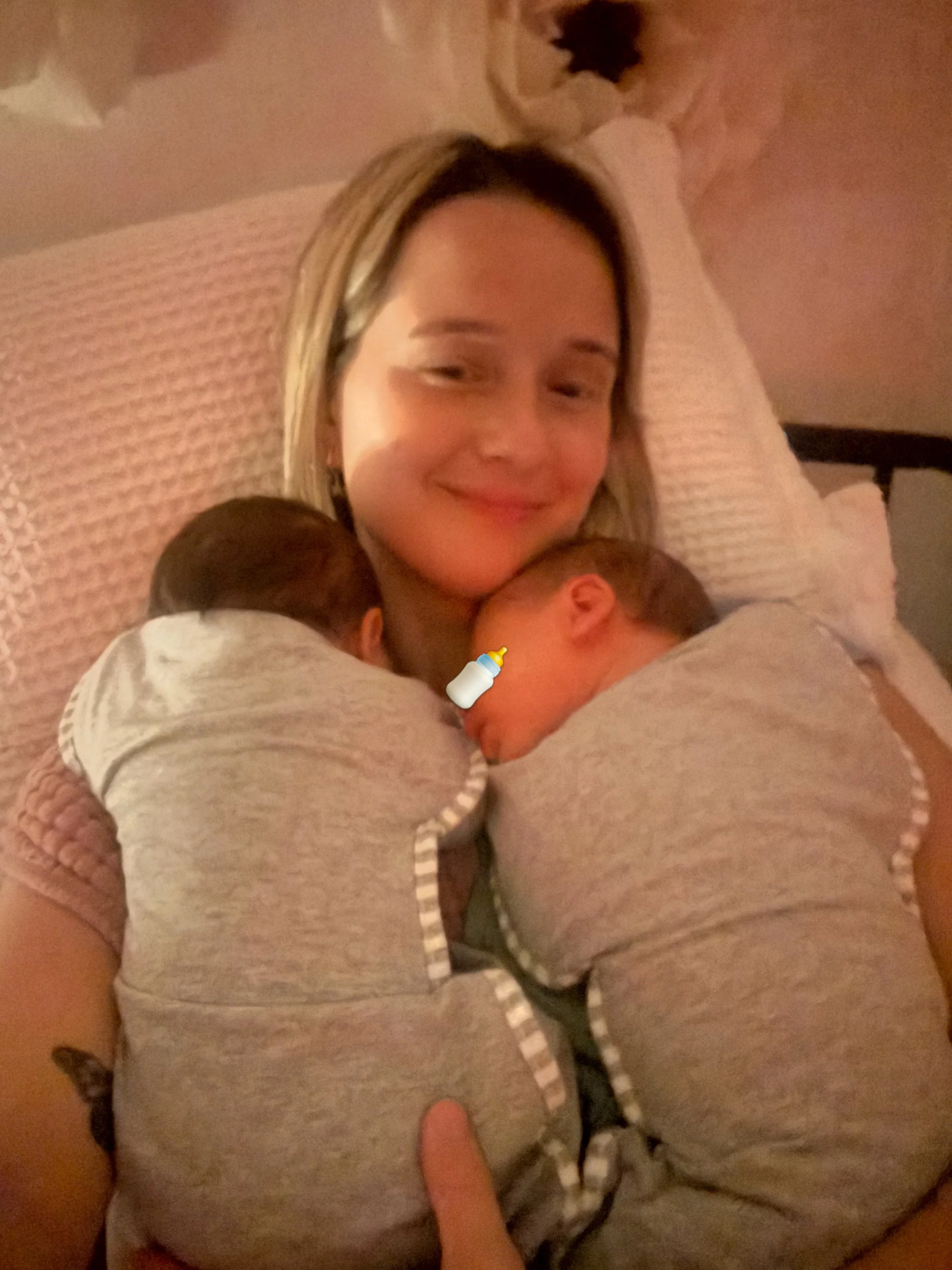 Oh Abby, how we love you! 🥹 Abby has been on our team as a part-time postpartum doula since 2021 and is just a fairy of a woman. Caring for these sweet twin babies throughout the night what a blessing you are to our team, our community, and this spe