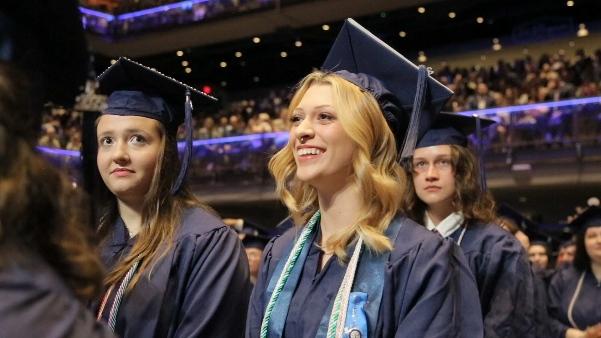 commencement-thumbnail-03.png