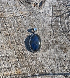 Sterling Silver Labradorite Pendant