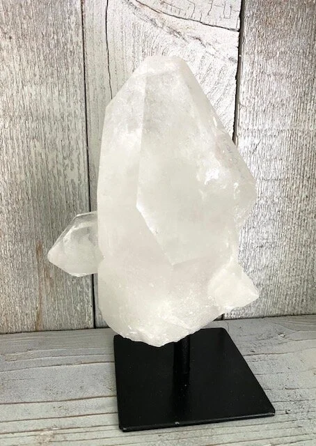 MIN-quartzonmb10a.jpg