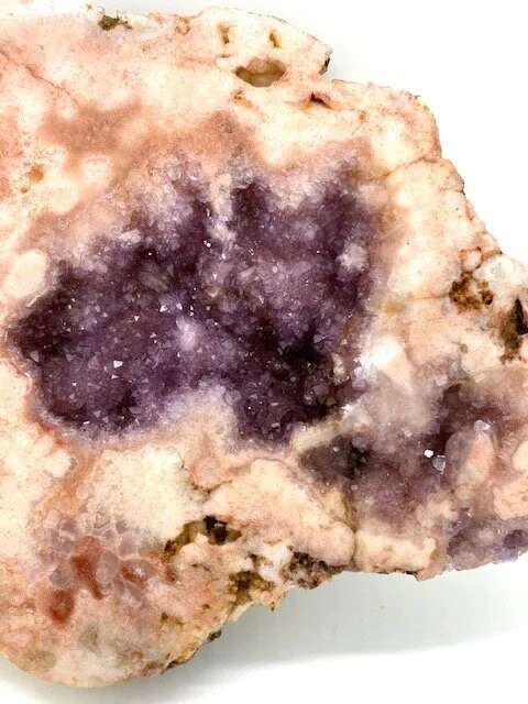 MIN-pinkamygeode06a.jpg