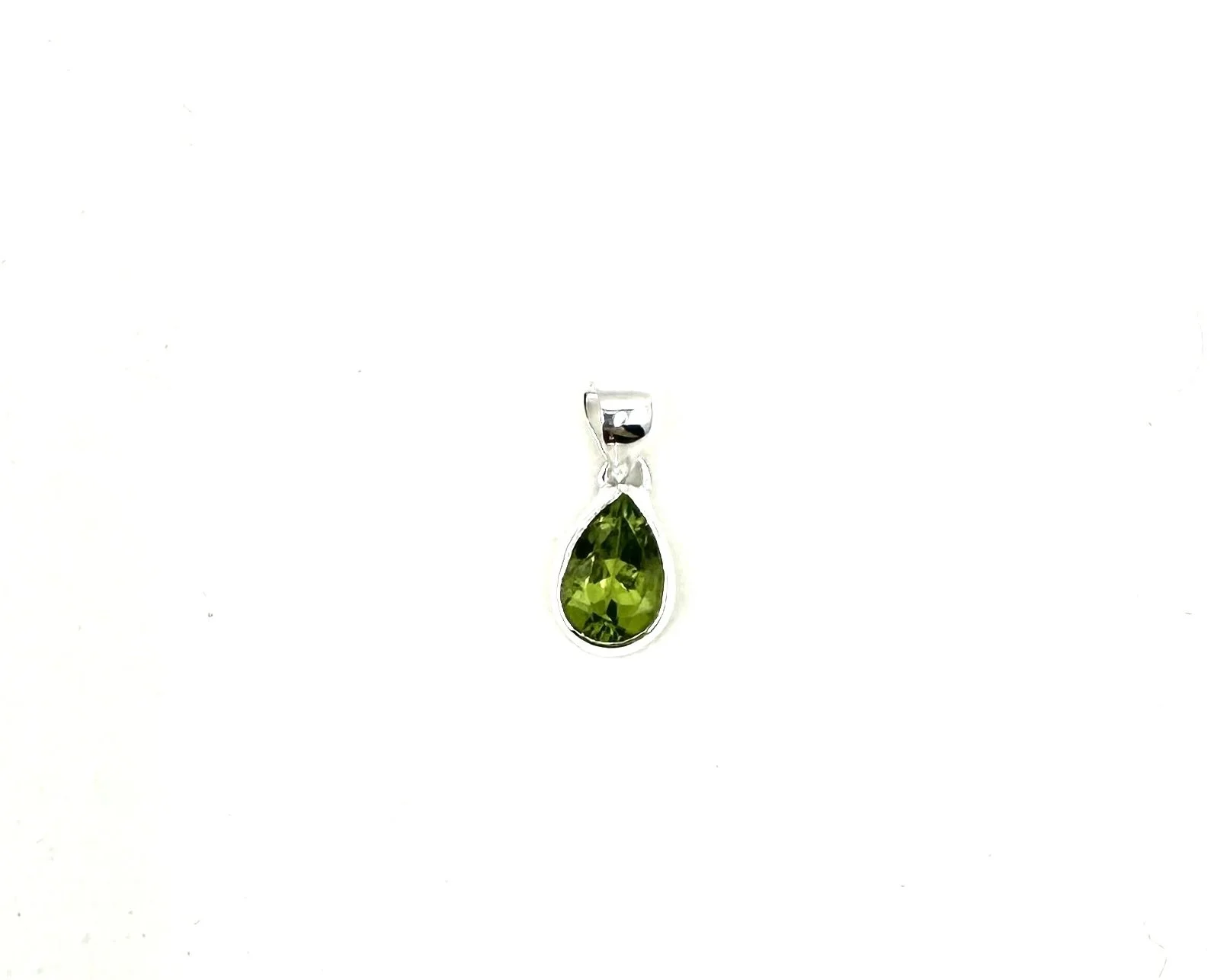 Sterling Silver Faceted Peridot Pendant