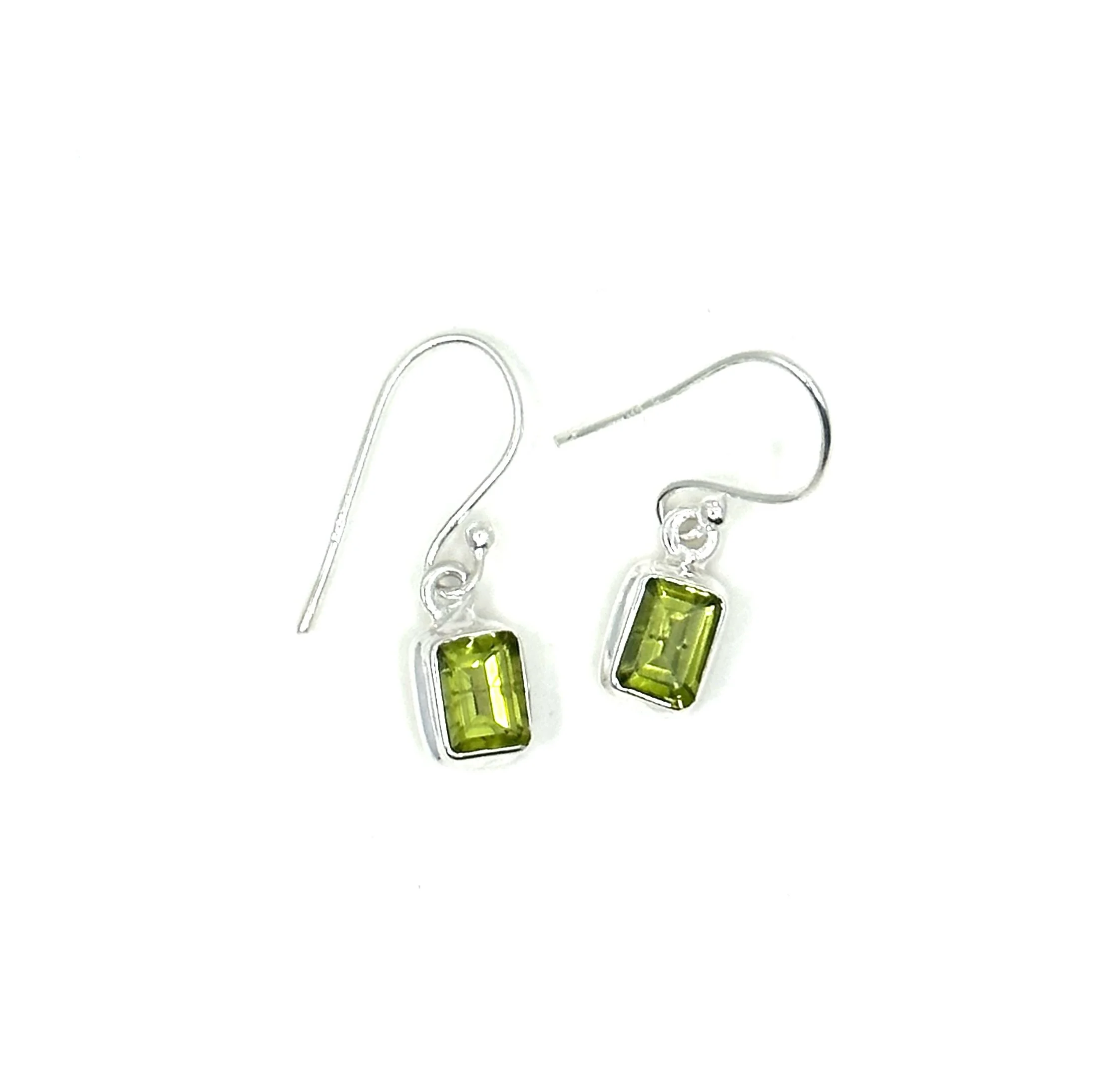 SS-facperidotear05a.jpg