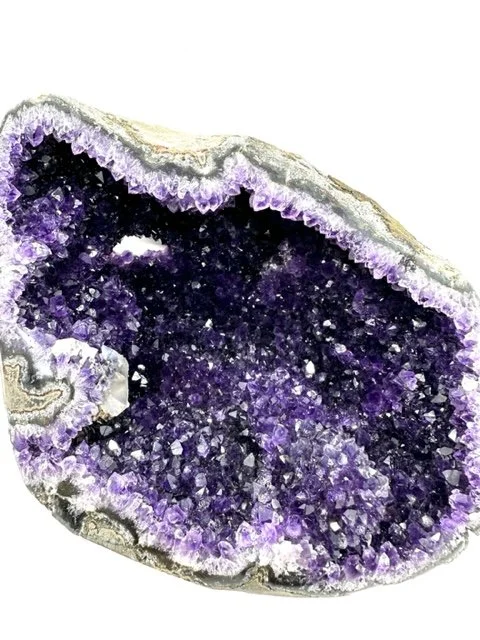 MIN-amethystgeode01a.jpg