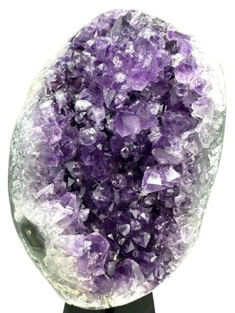 MIN-amyonmb54a.jpg
