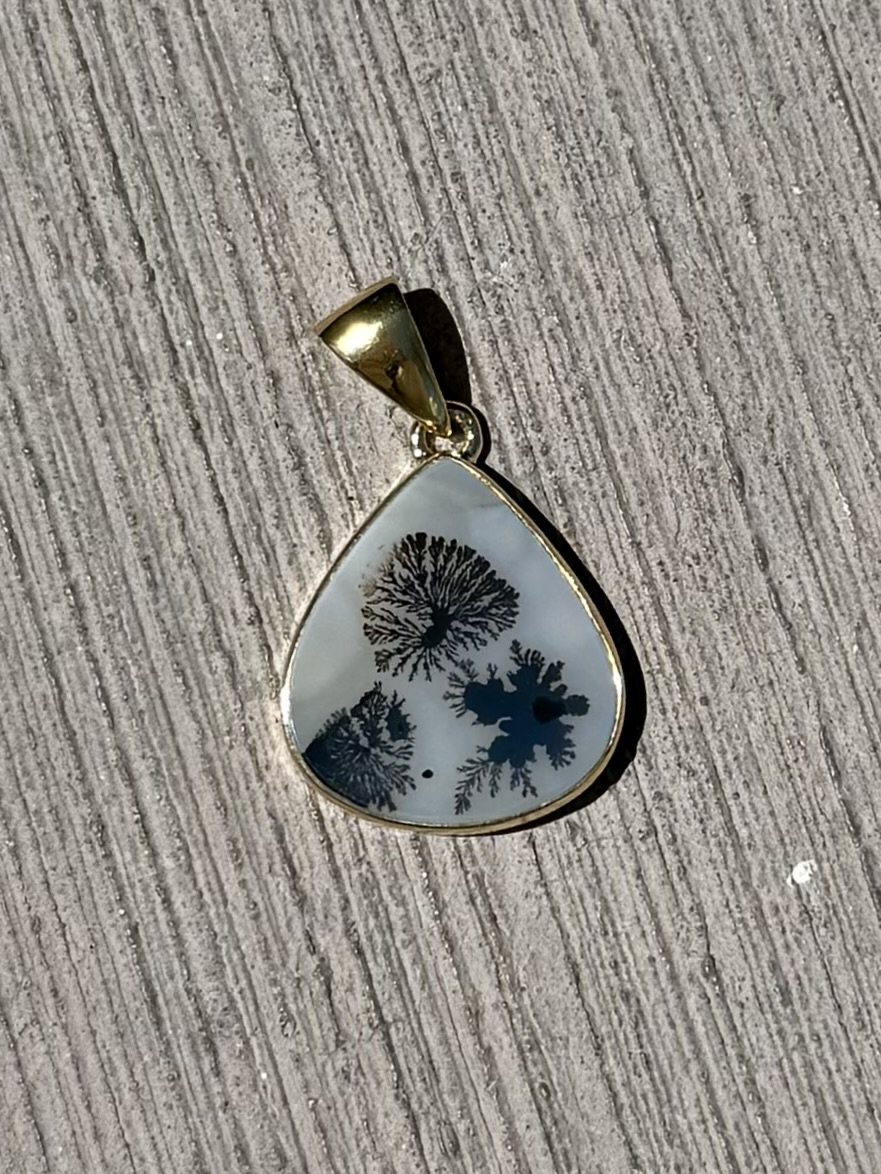 18k Gold Plated Scenic Dendritic Agate Pendant
