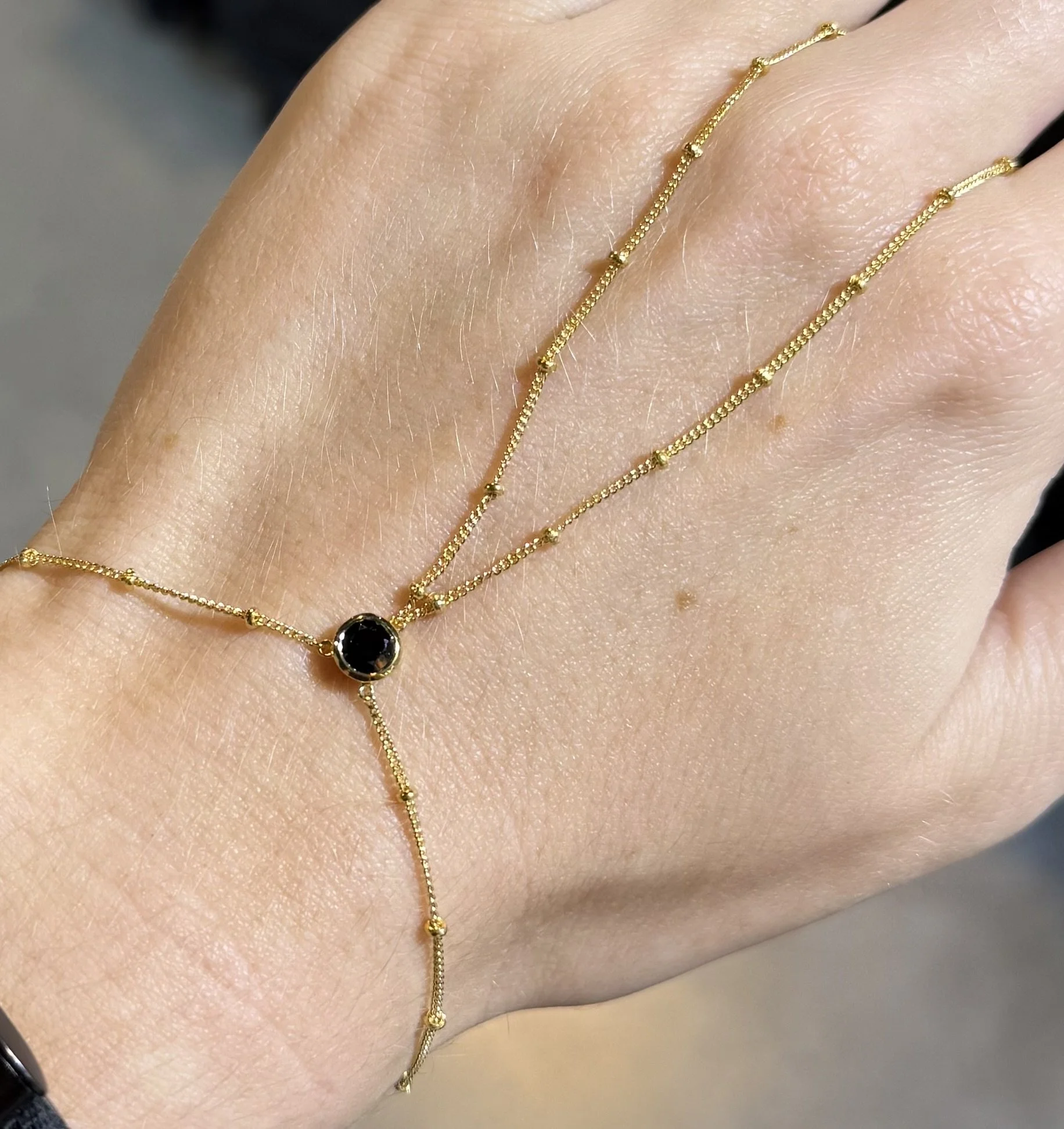 GP-blackspinelhandchain.jpeg