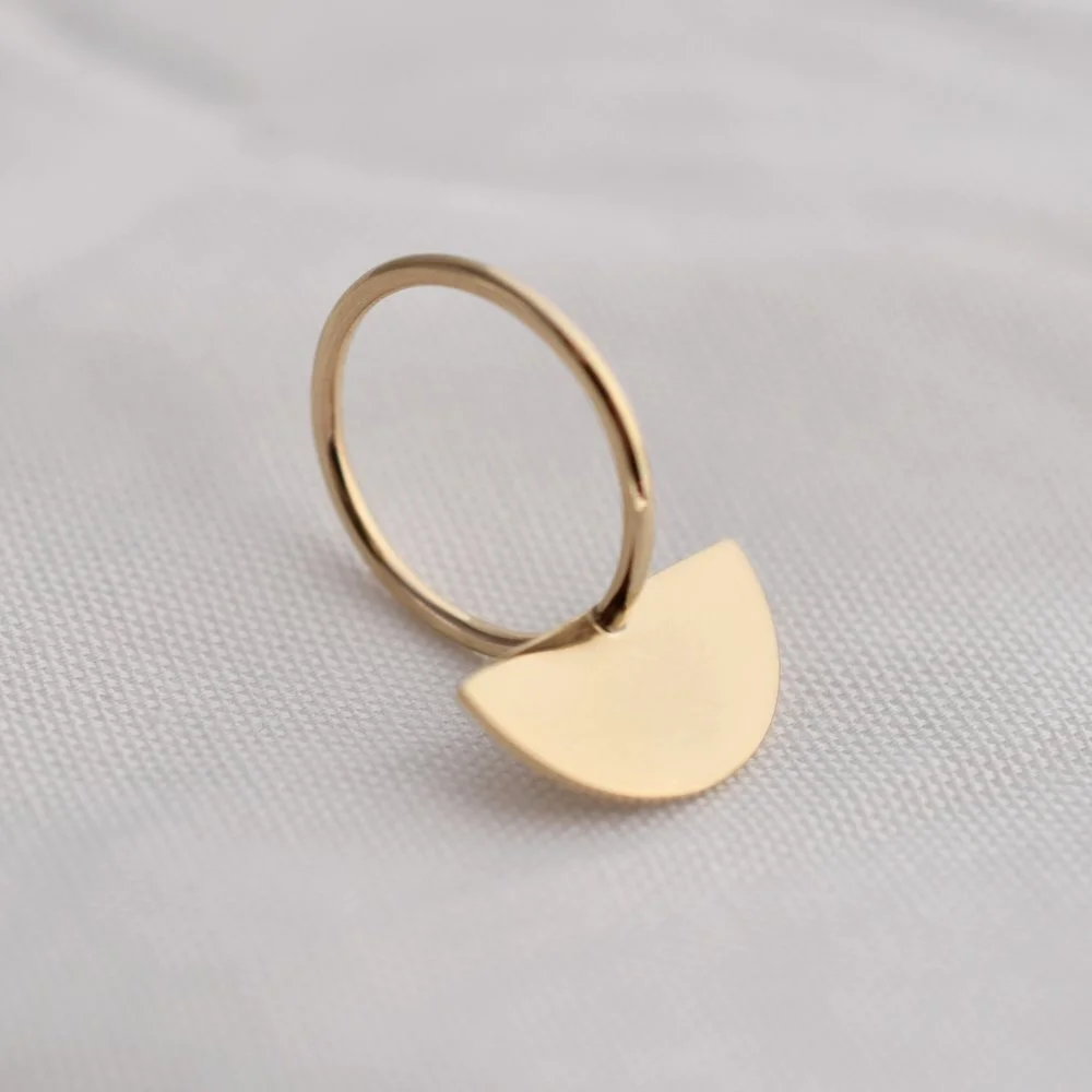 ISLE_halfmoonring.JPG