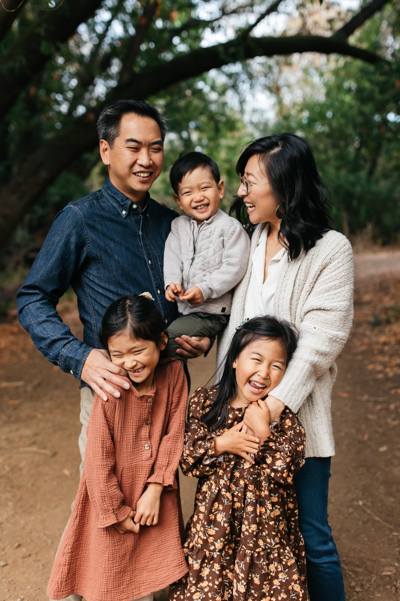 outdoor family outfit photo ideas from san francisco family photographer and marin family photographer Cristin More_3.jpg