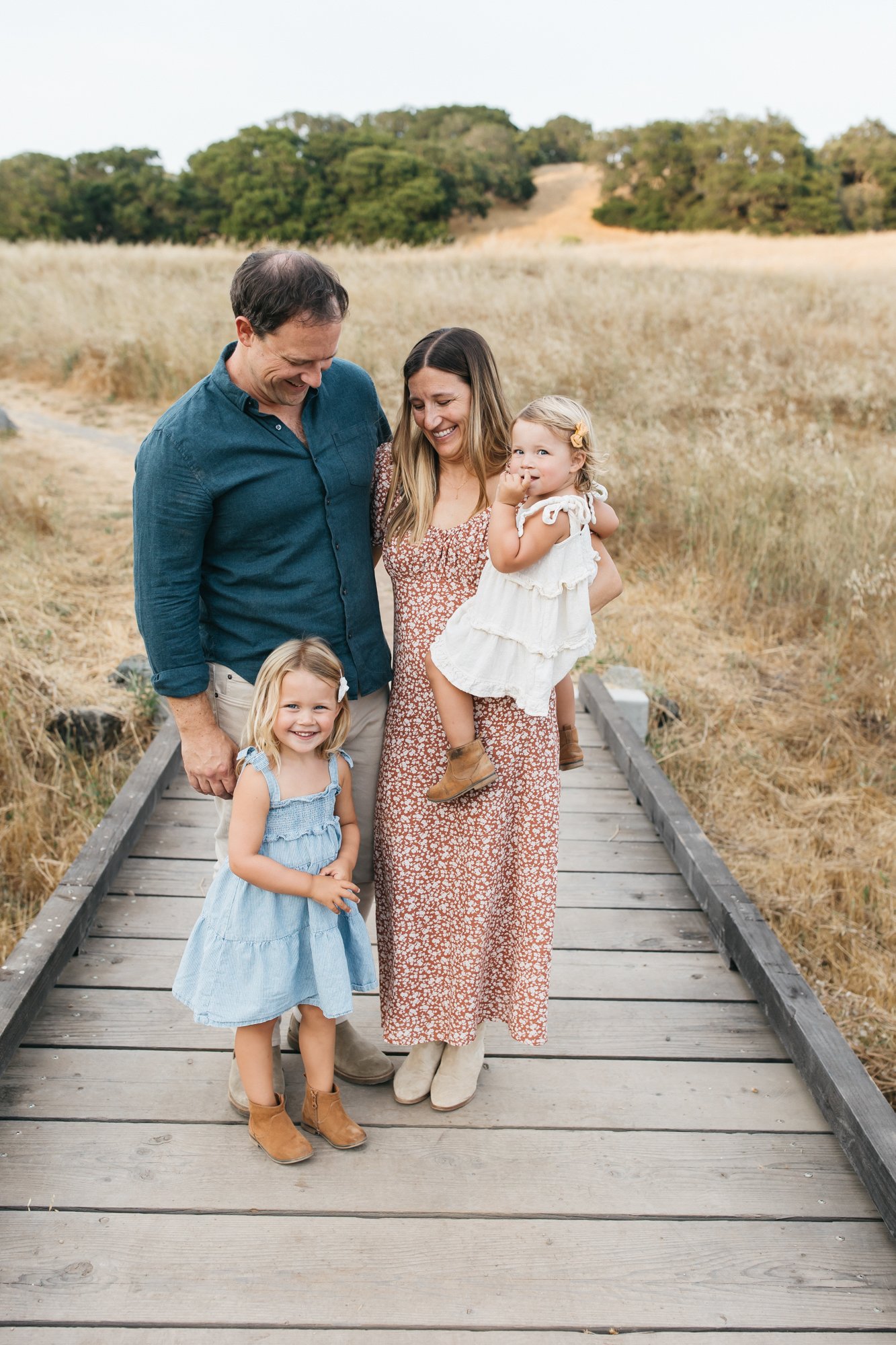outdoor family outfit photo ideas from san francisco family photographer and marin family photographer Cristin More_5.jpg