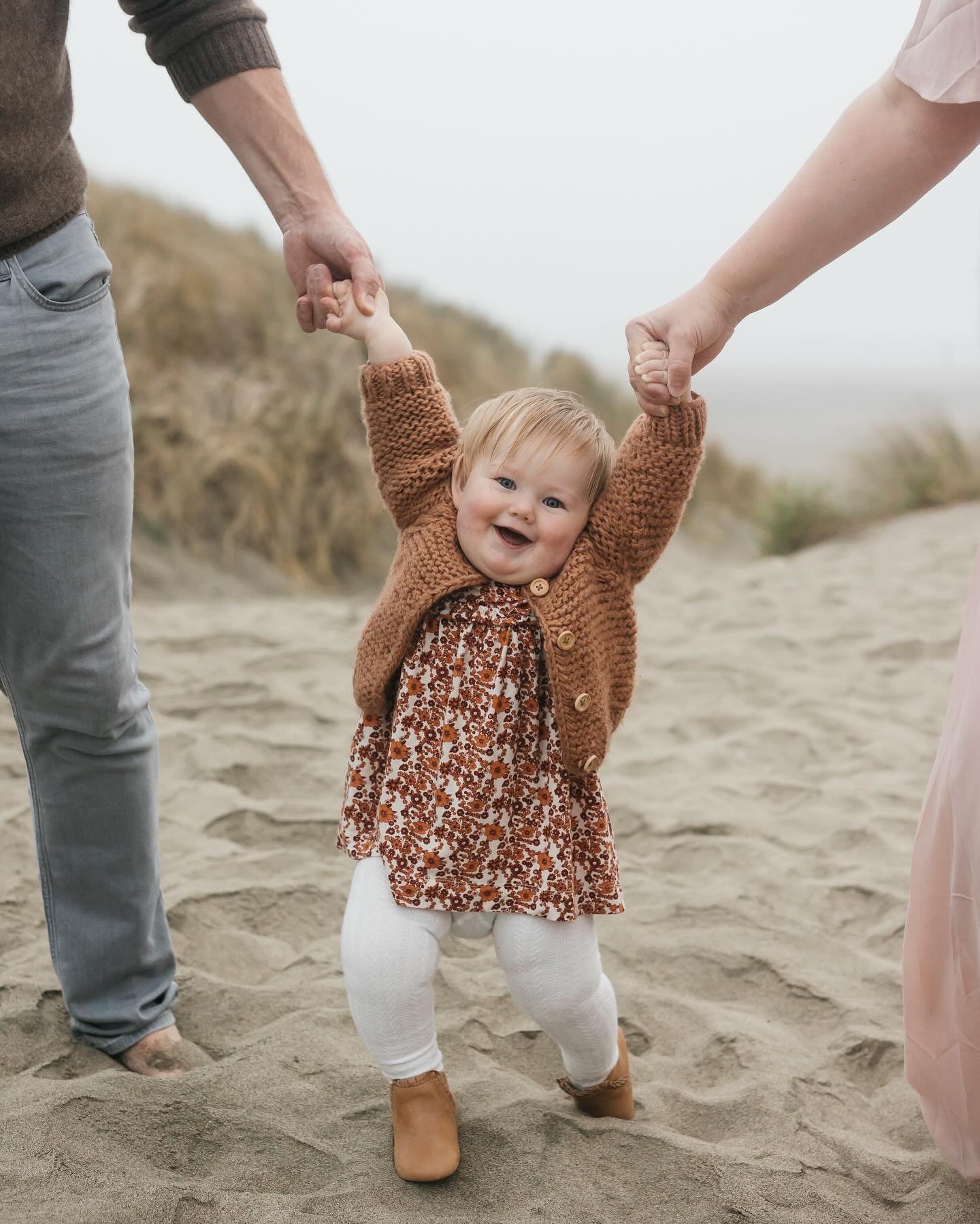 The new dunes and sand location is a freaking hit! 

We had debut days that&rsquo;s were super sunny and then heavy fog like this day. It ended up being such a magical San Francisco touch for this SF family and we both left raving about how perfect i
