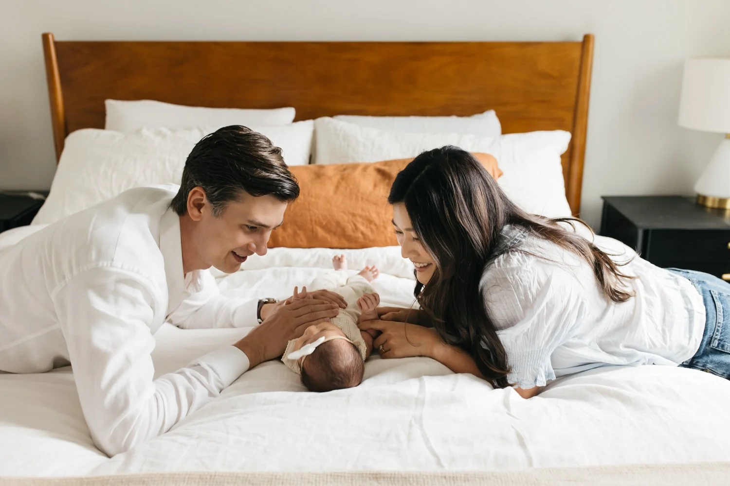 newborn baby in susnet district apartment in san francisco-29.jpg