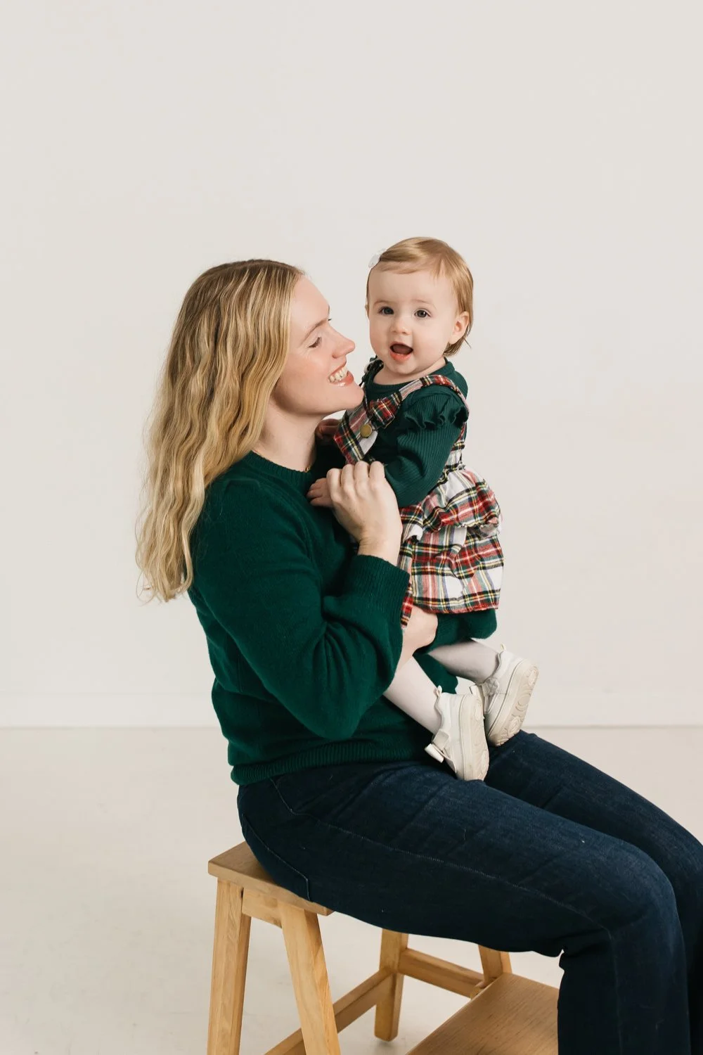 one year studio holiday photos in bay area-7.jpg