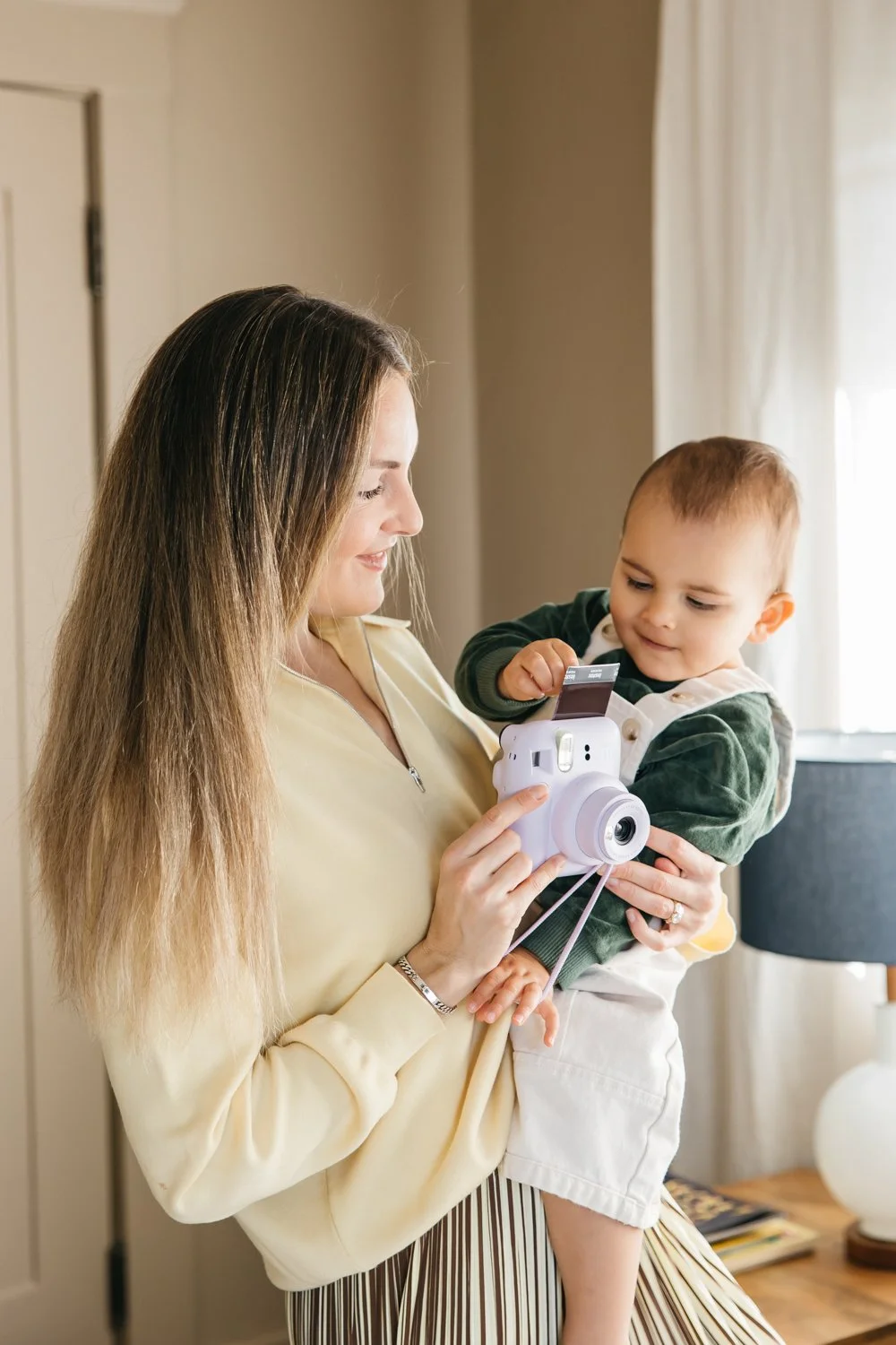 Oakland family photos in home family photographer-33.jpg