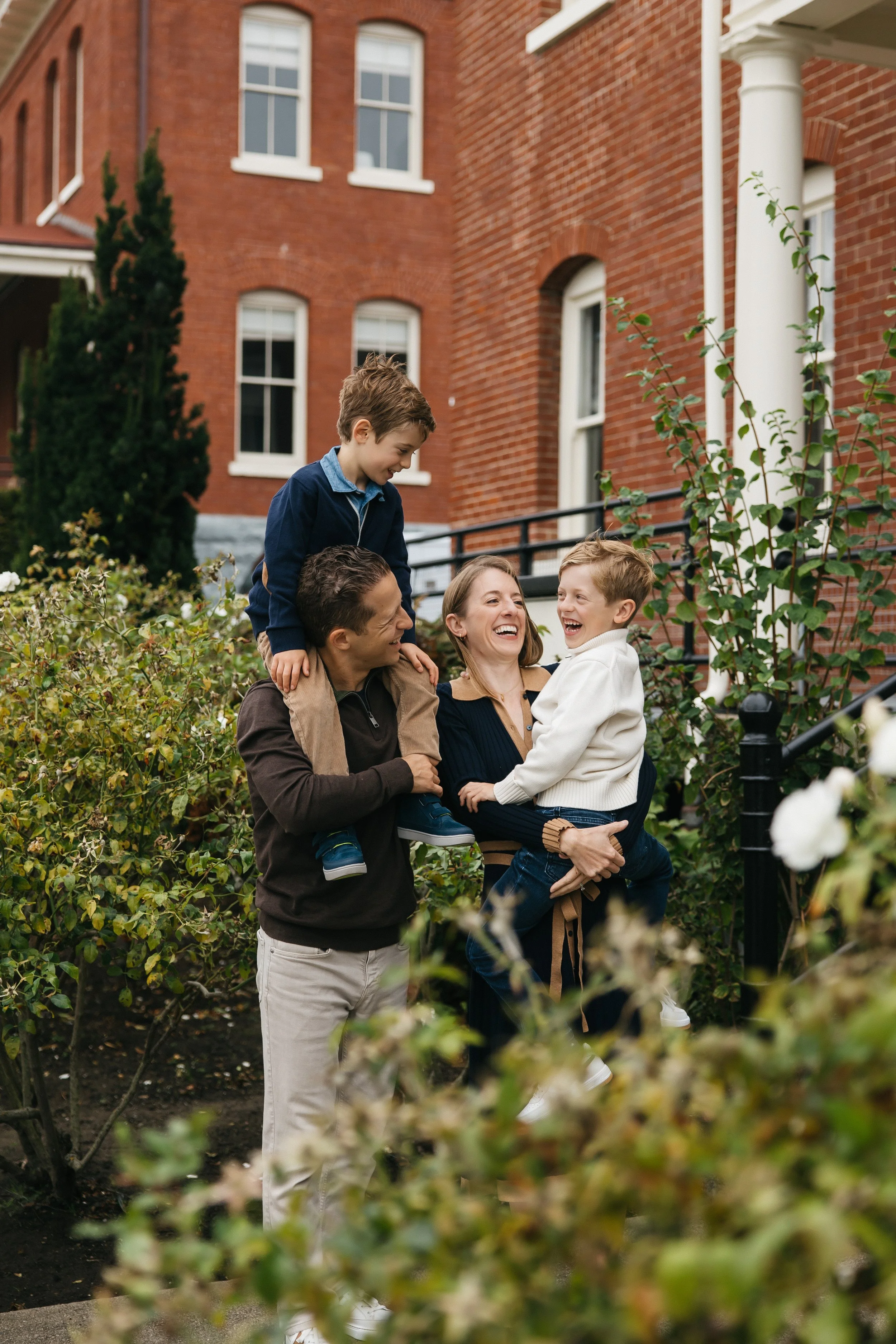 san francisco family photoshoot location idea presidio lawn-7.jpg
