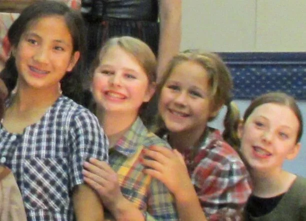 f taller girls.JPG