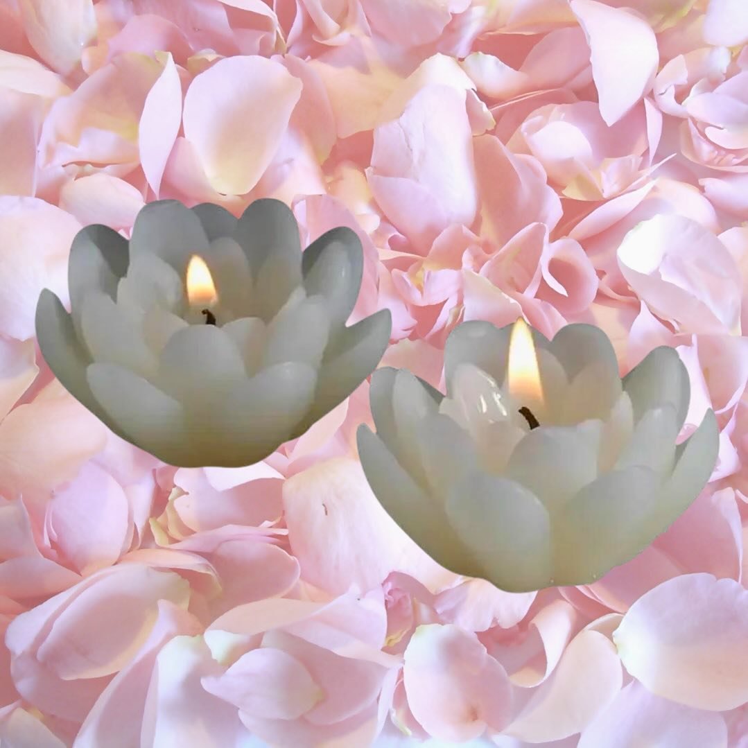 Mother&rsquo;s Day Gift Ideas 💕 Illuminate her space with the purity of White Lotus Floating Candles &hellip; Let their gentle glow inspire tranquility and invite positive energies into #Moms spiritual journey. #Healing #Joy #Gifts #Love #Lotus #Can