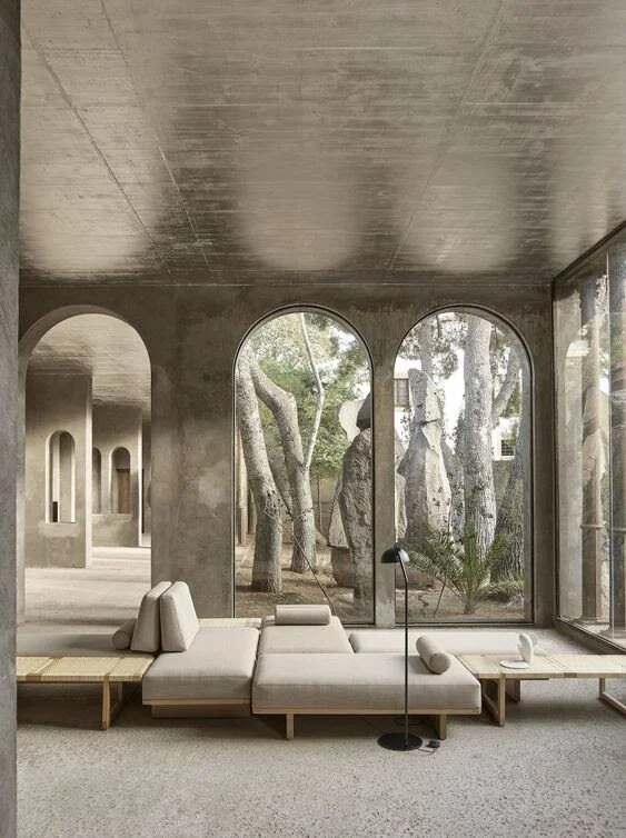 Exposing architectural elements in interiors
