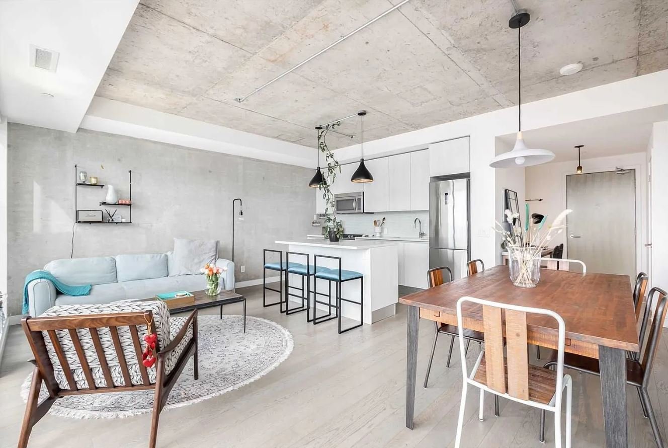 Condo: King West