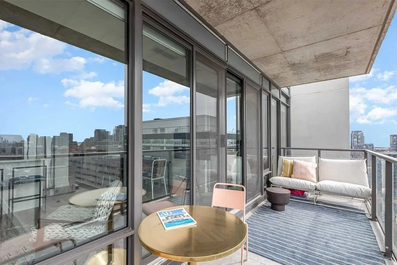 Condo: King West 