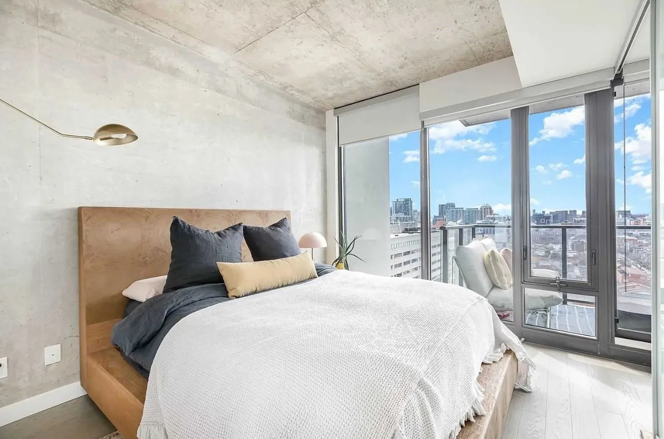Condo: King West 