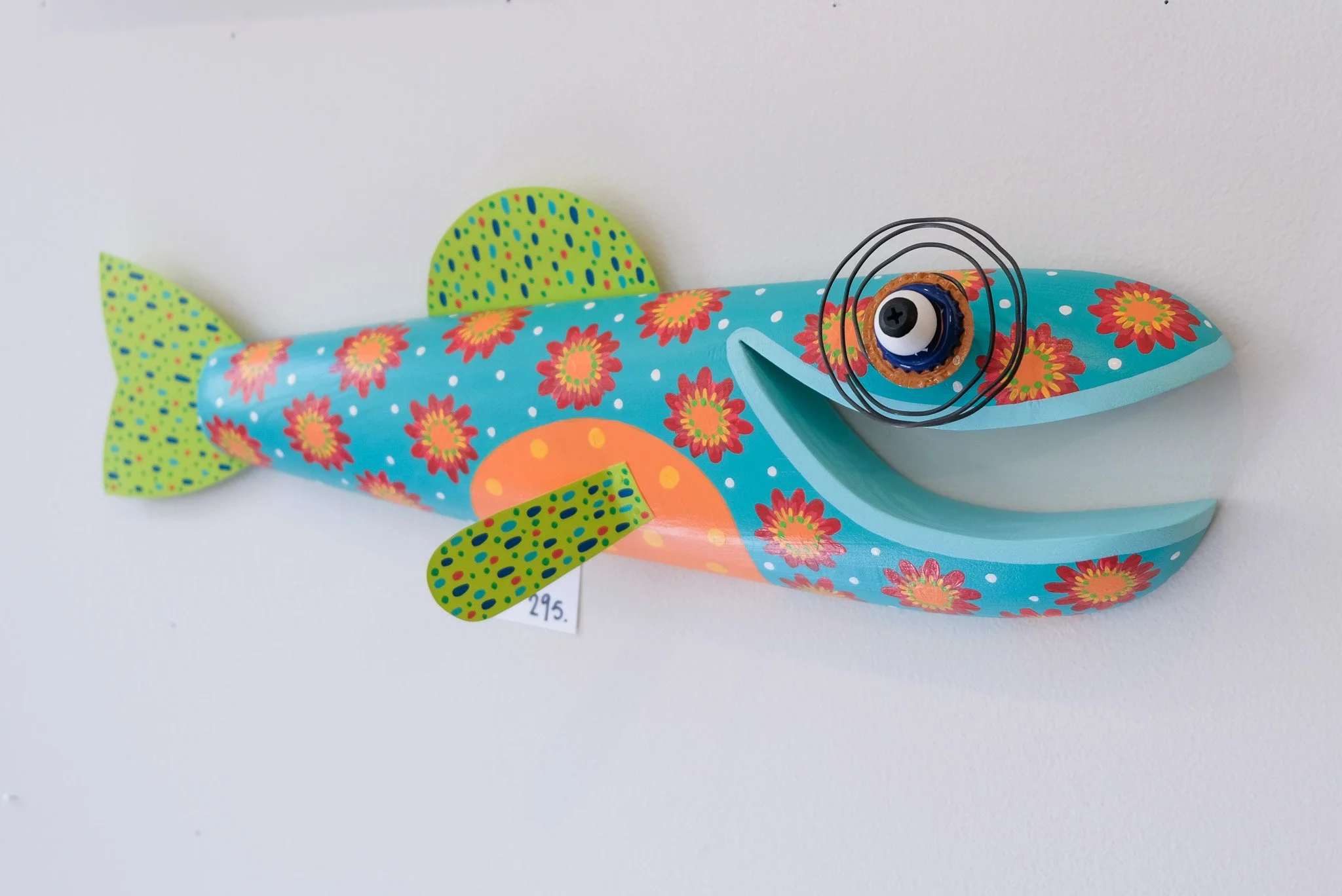 Zinnia, a 20" Wall Fish