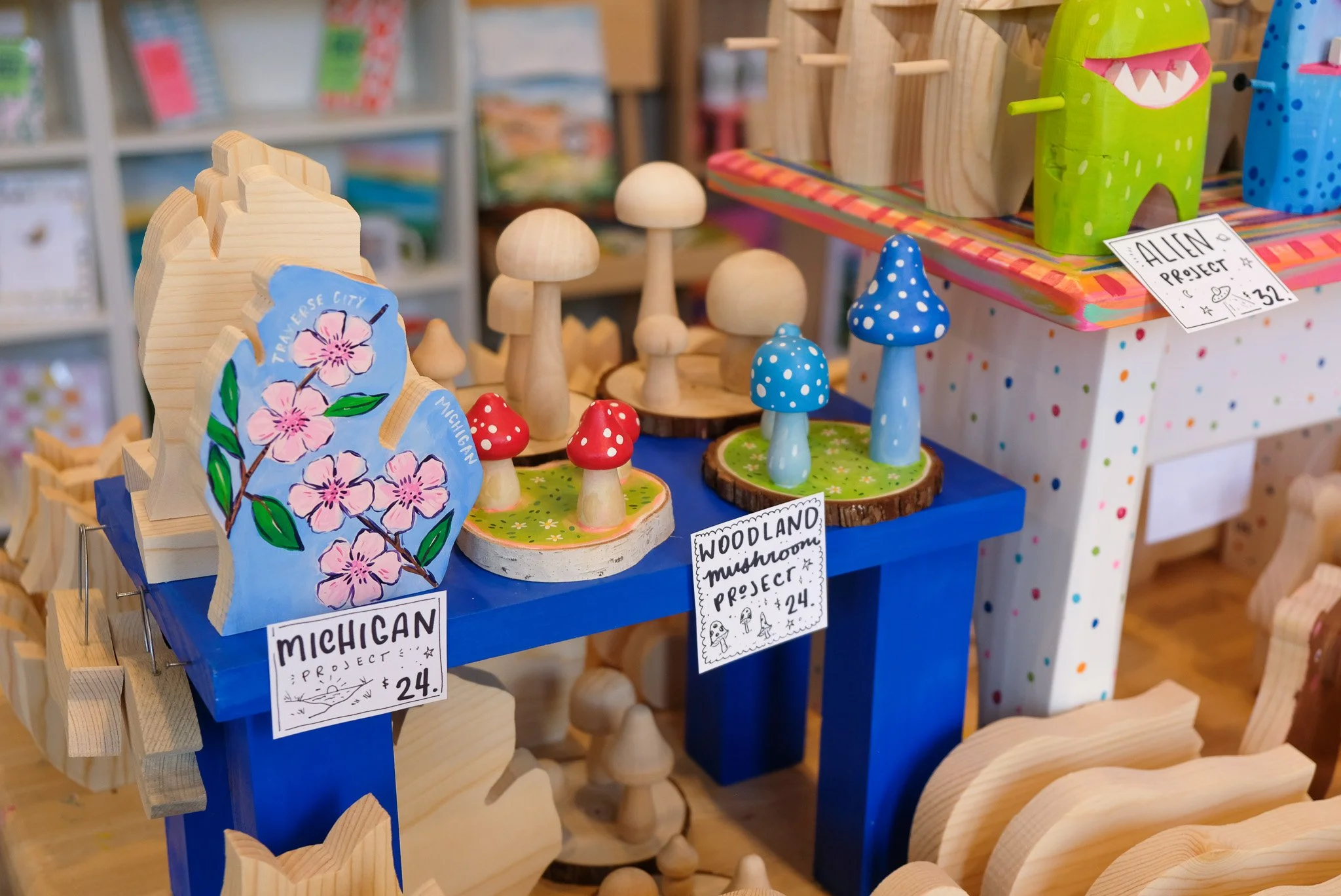 Paint your own projects in Traverse City, Family Friendly activities in Michigan, Traverse City Art Gallery, Best Shopping Traverse City