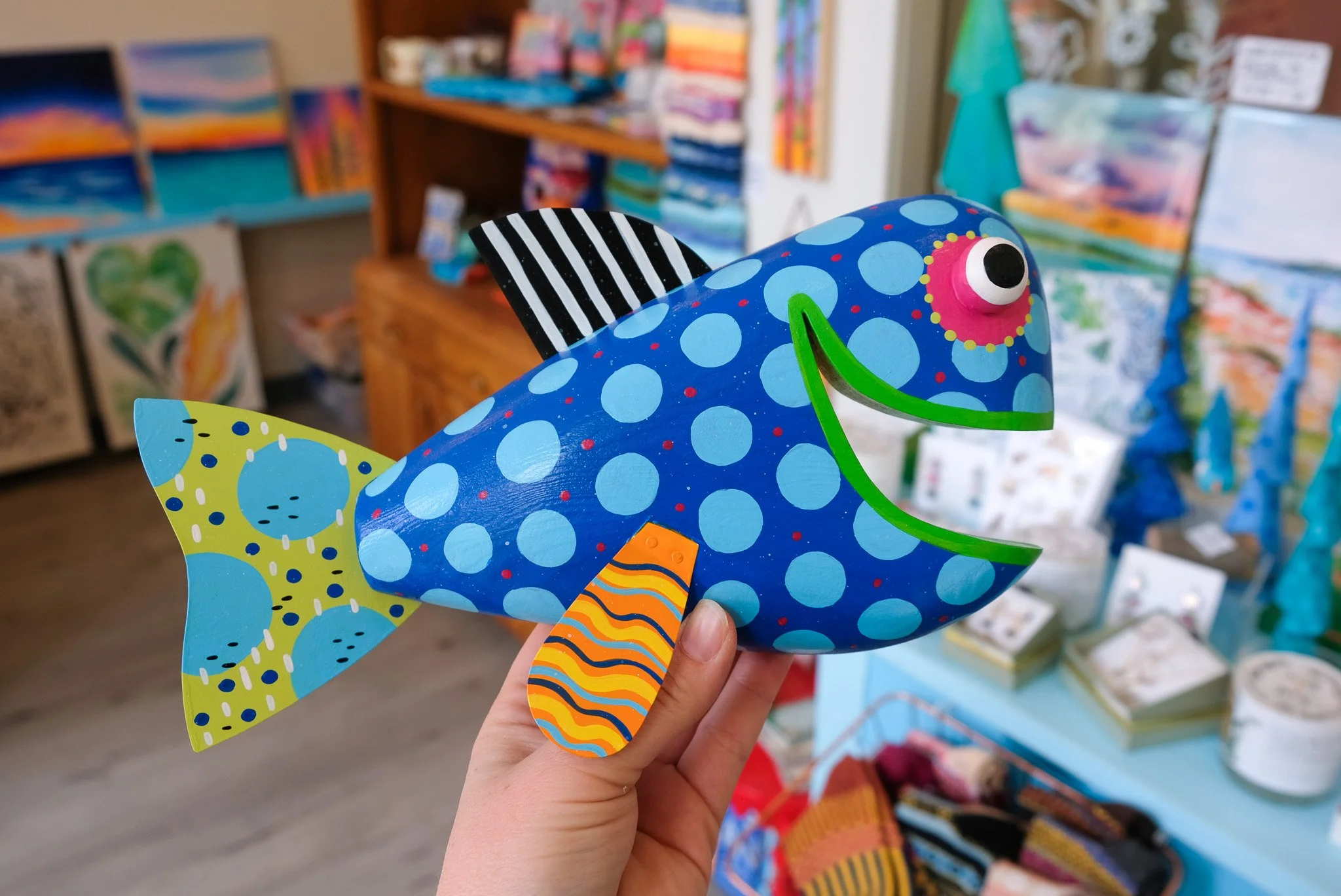 Winnie a 12" Wall Fish