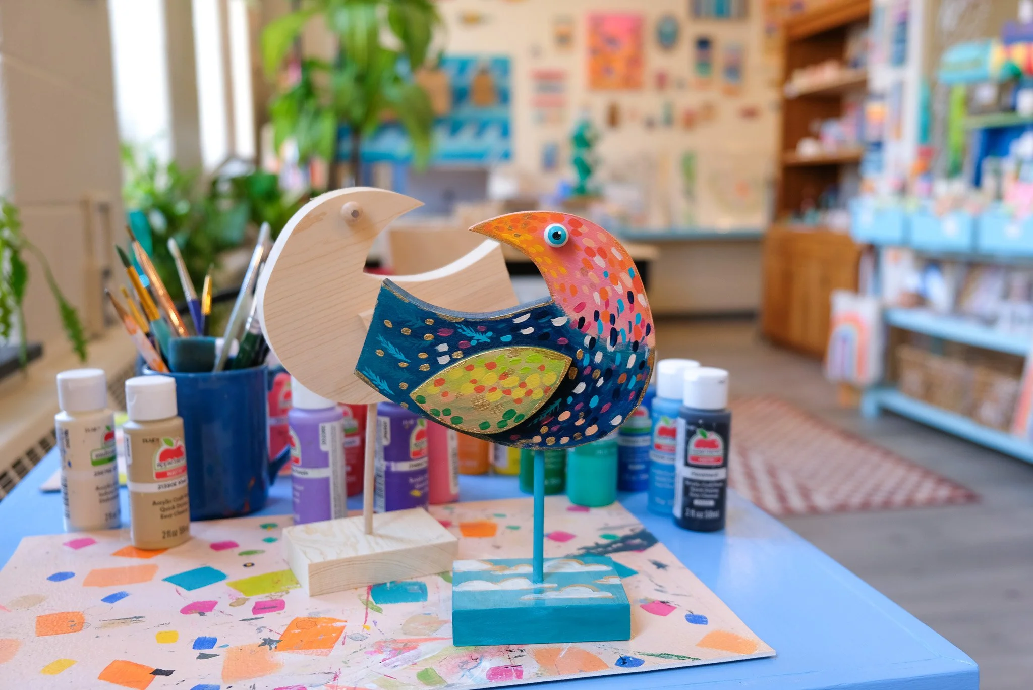Art Galleries in Traverse City Michigan, Best Art Gallery in Traverse City, Paint your own Pottery Traverse City