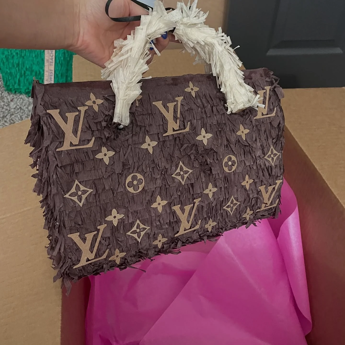 Drop your fav pi&ntilde;ata in the comments below 👇🏼💞🪅