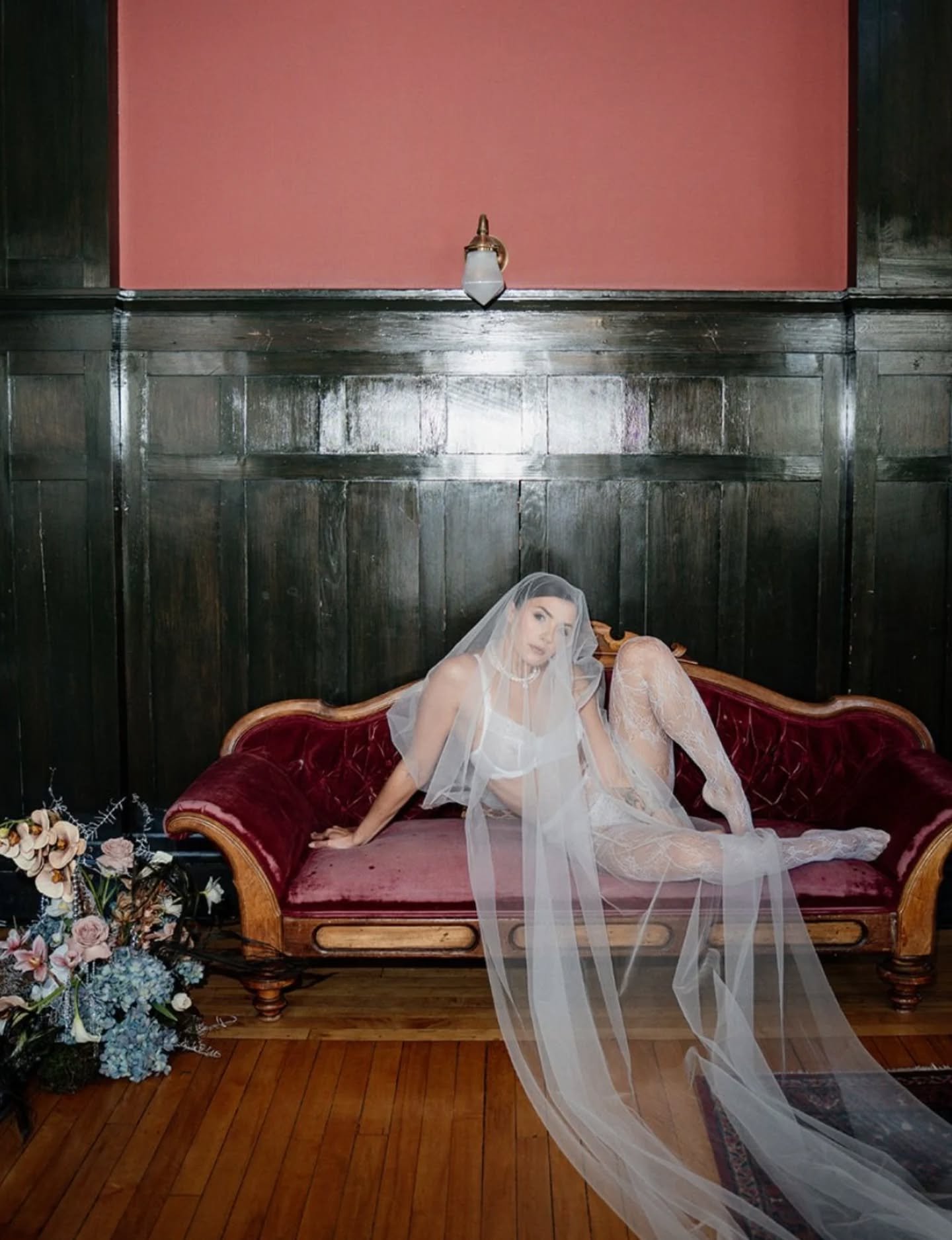 Editorial is not a trend, it's a point of view 💥

Creative direction and photography: @omweddingstorytelling 
Venue: @lougheedhouseyyc 
Stylist: @bymaddierayne 
Model: @ruslana.t.photography 
MUA: @mua_ferents 
Hairstylist: @evheniia_bridalhairmakeu