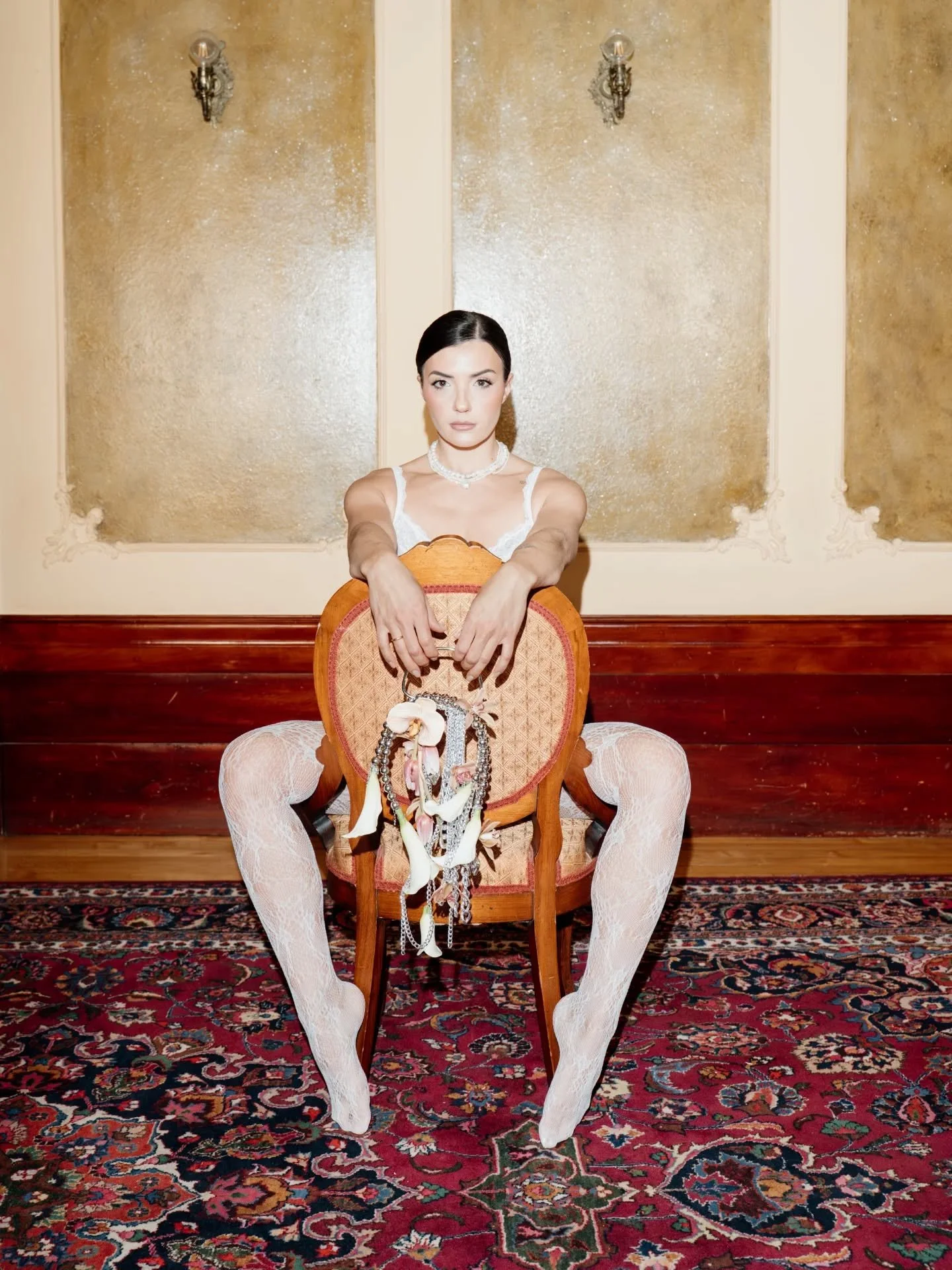 HOUSE OF IVORY 🦢🦢

creative direction and photography: @omweddingstorytelling 
Venue: @lougheedhouseyyc 
Stylist: @bymaddierayne 
Model : @hey.ruslana.t 
MUA: @mua_ferents 
Hairstylist: @evheniia_bridalhairmakeup 
Florals: @foxglovestudio 
Vail: @b